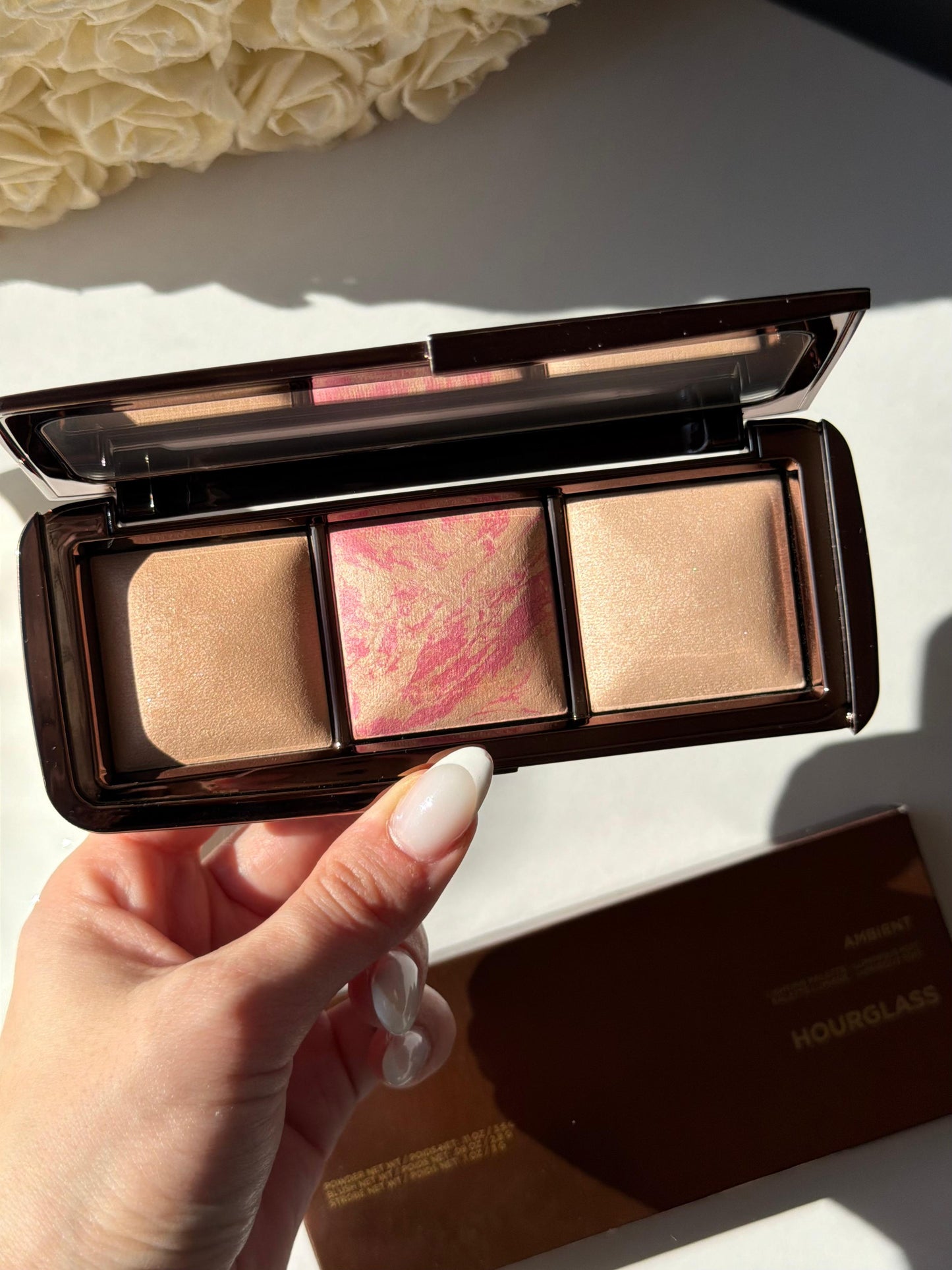HOURGLASS Ambient Lighting Palette (Powder, Blush, Strobe) - Luminous Edit