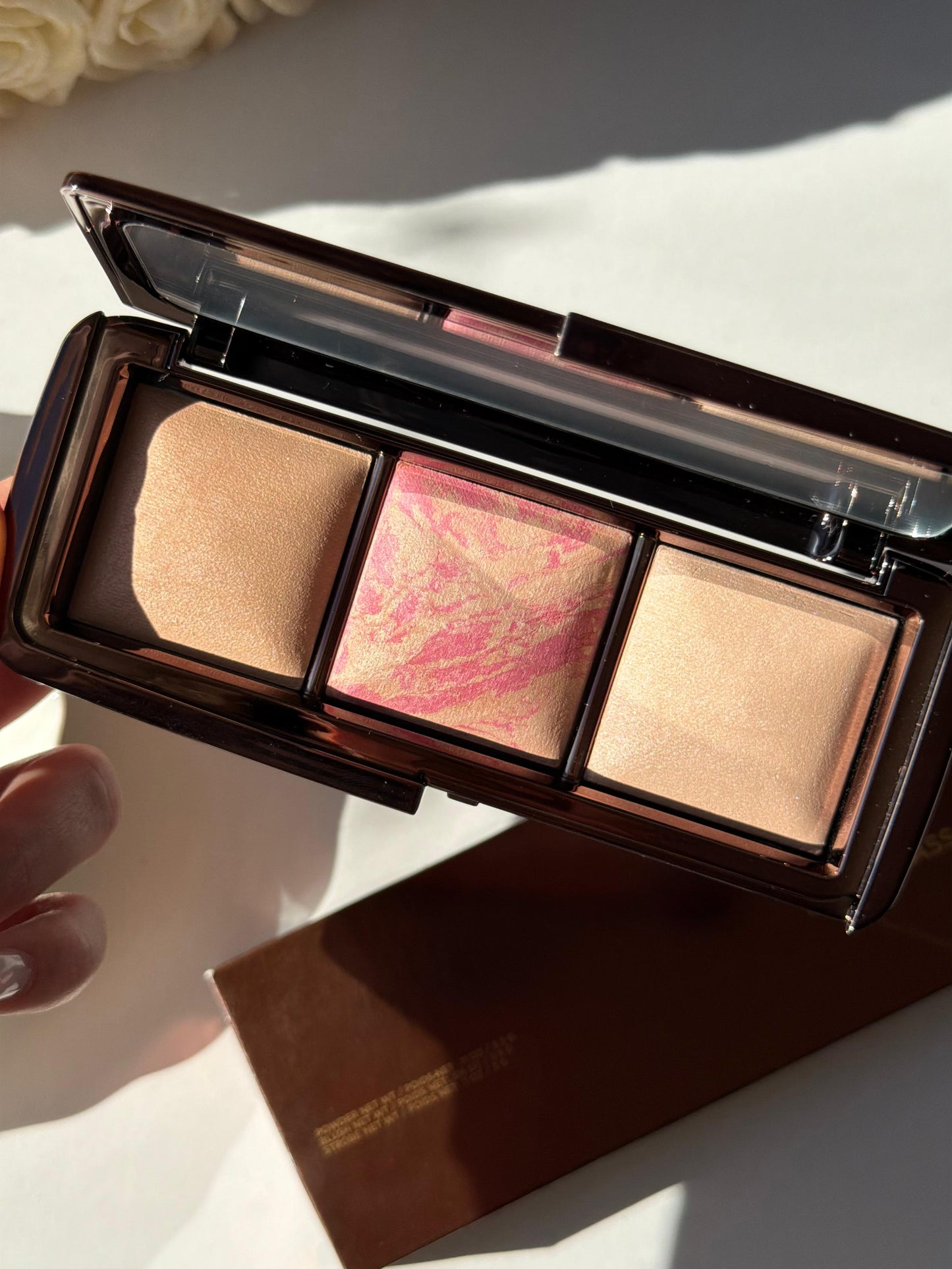 HOURGLASS Ambient Lighting Palette (Powder, Blush, Strobe) - Luminous Edit