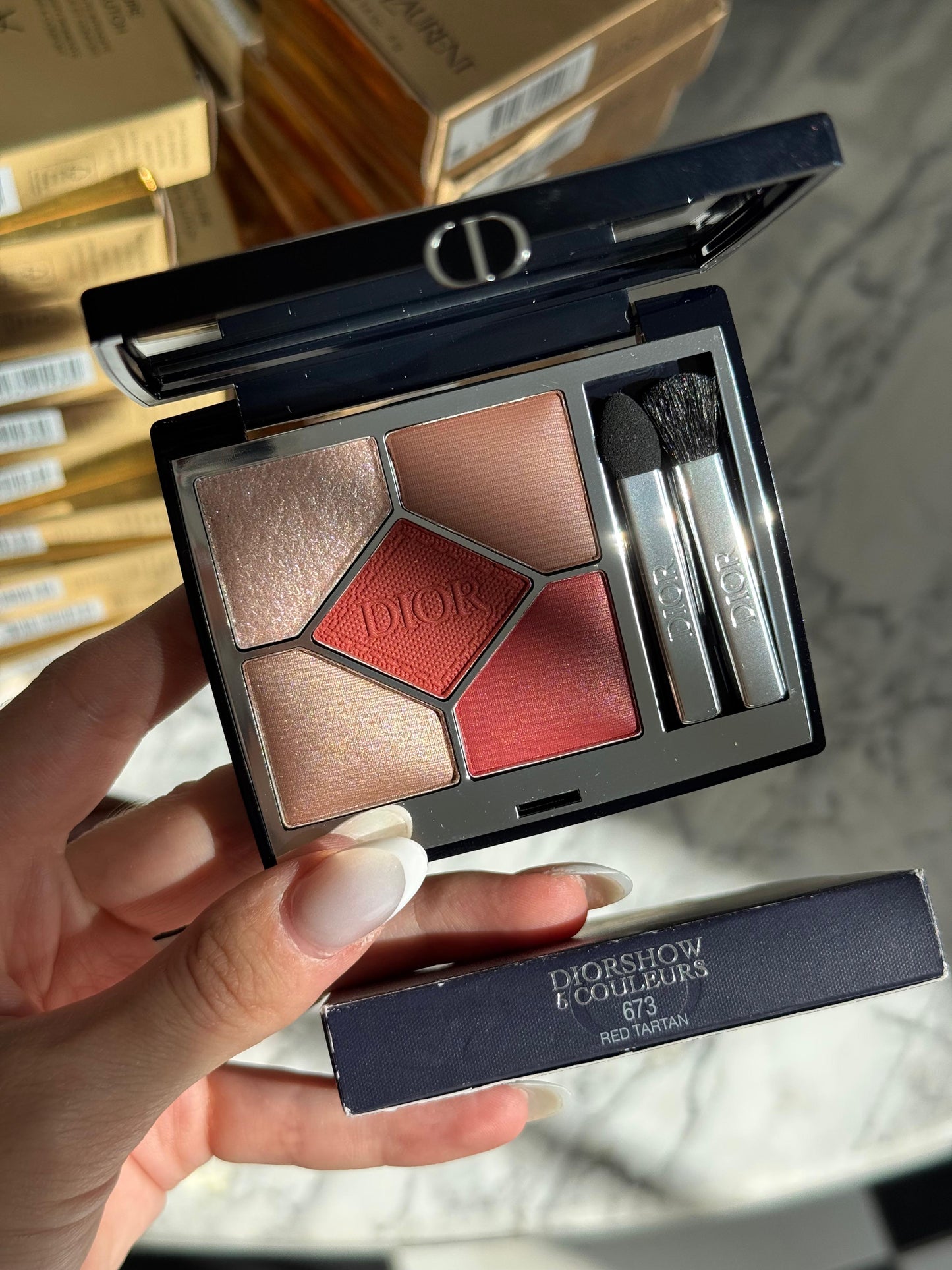 DIOR Diorshow 5 Couleurs
Eye Palette - 5 Eyeshadows - High Color and Long Wear (673)