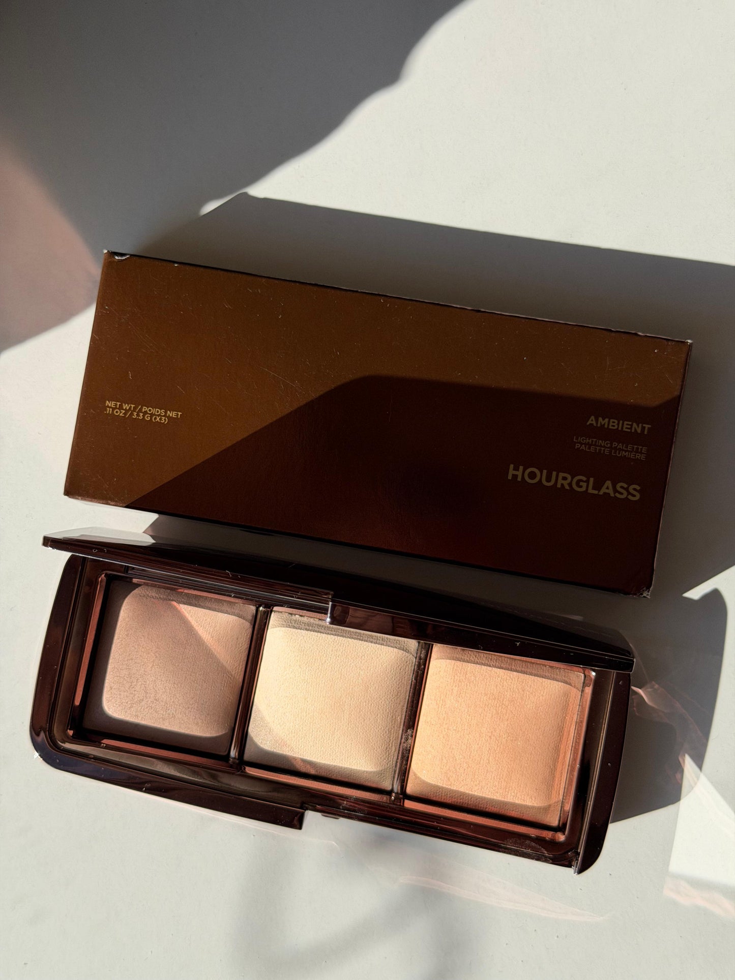 HOURGLASS Ambient Lighting Palette