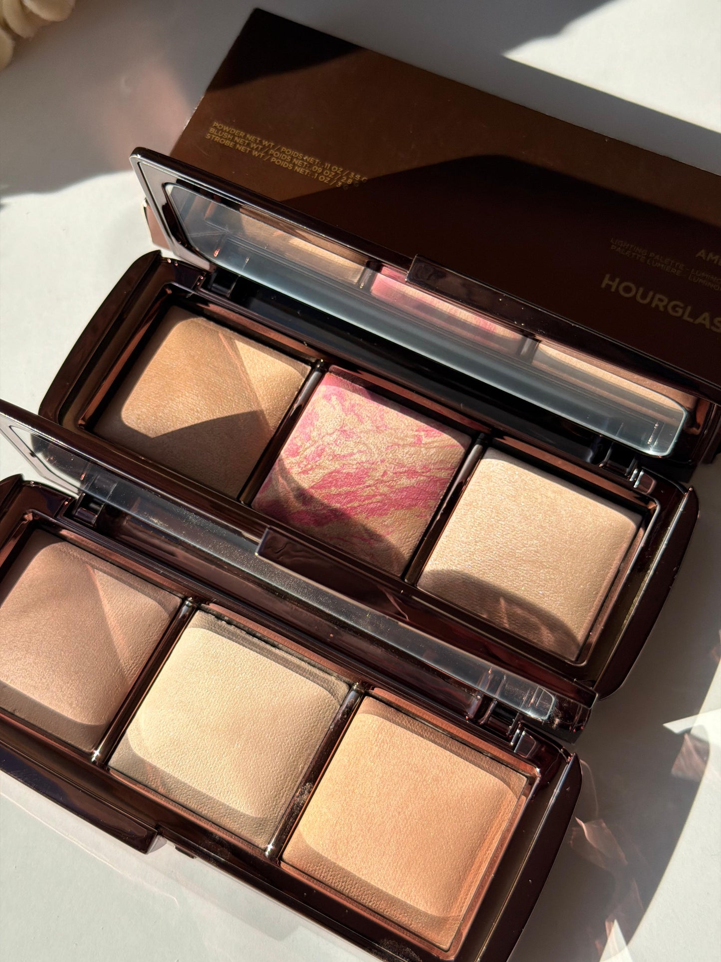 HOURGLASS Ambient Lighting Palette