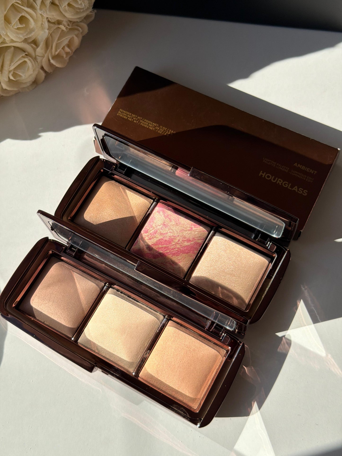 HOURGLASS Ambient Lighting Palette