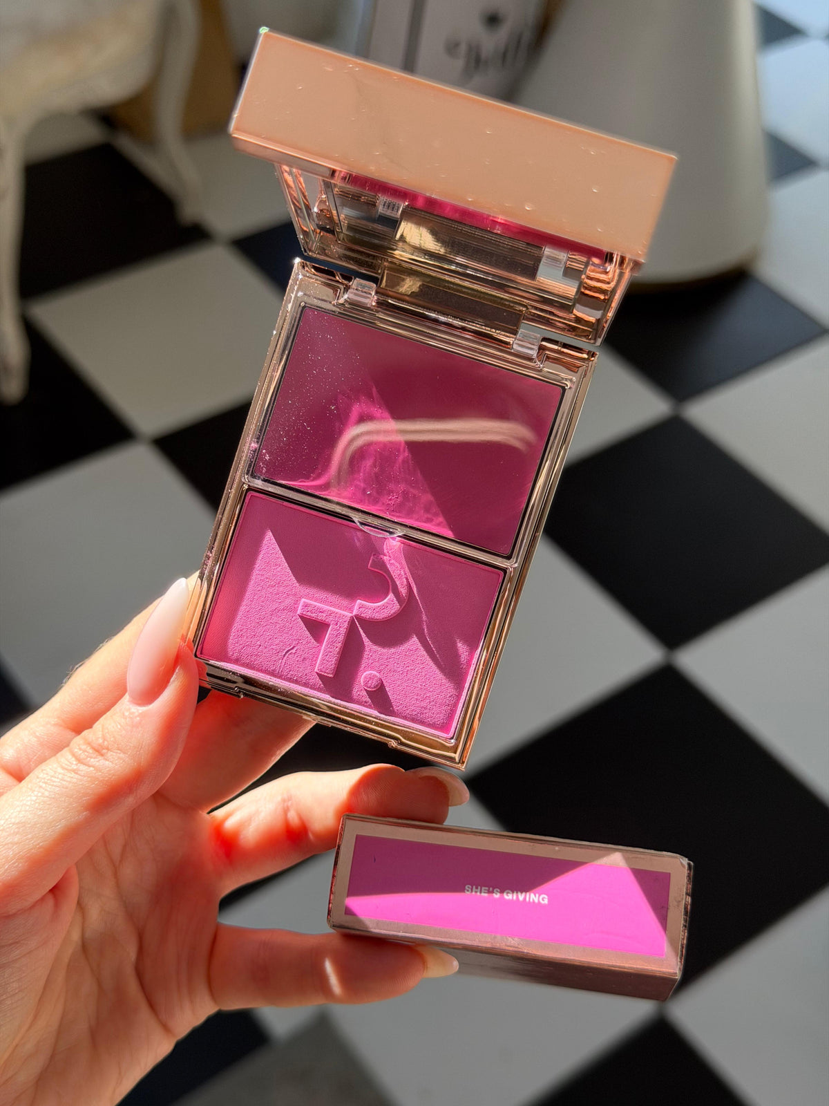 PATRICK TA 
Double Take Crème & Powder Blush Duo - She’s Giving