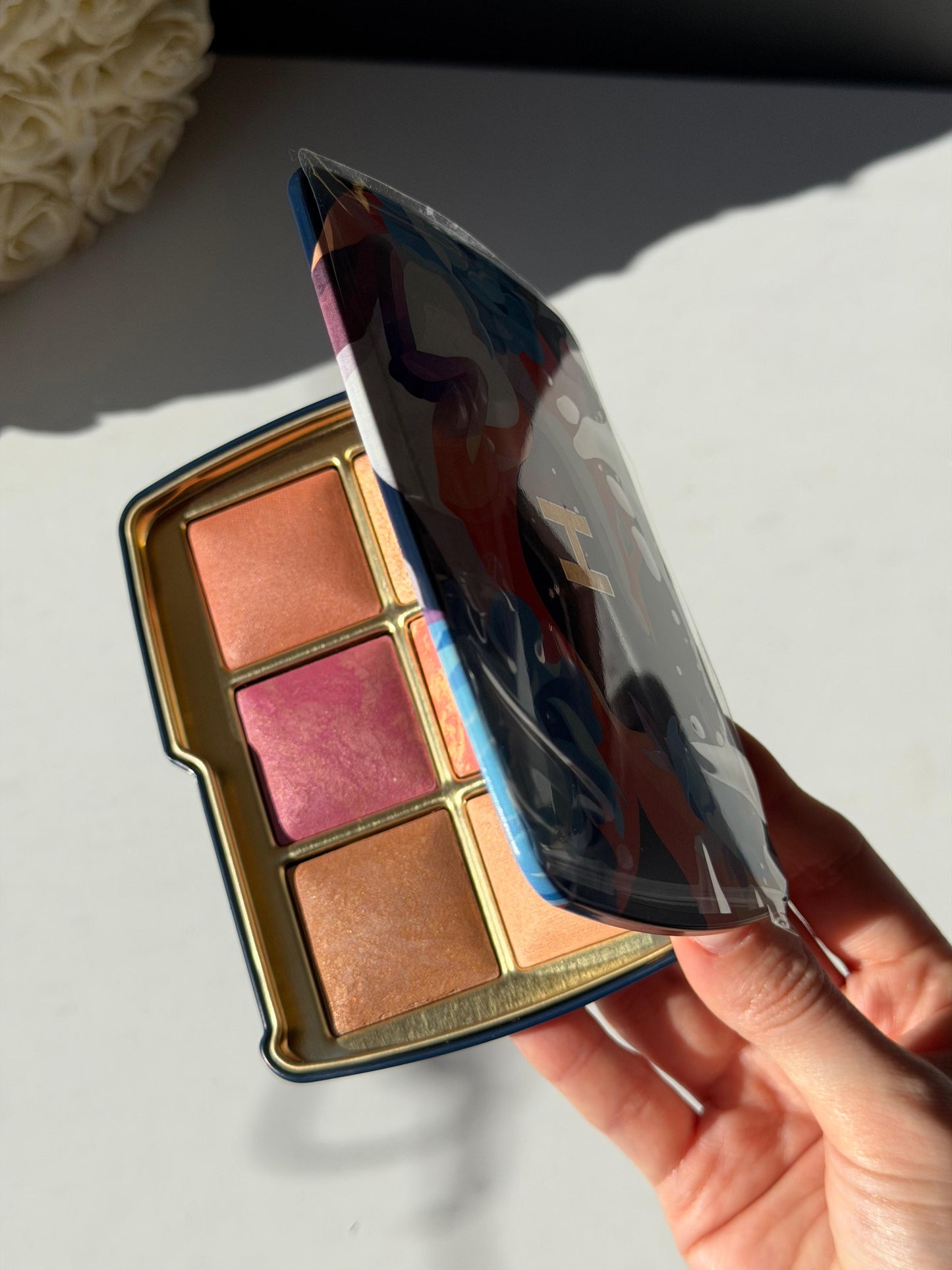 HOURGLASS Ambient Lighting Edit Unlocked Palette - Fox