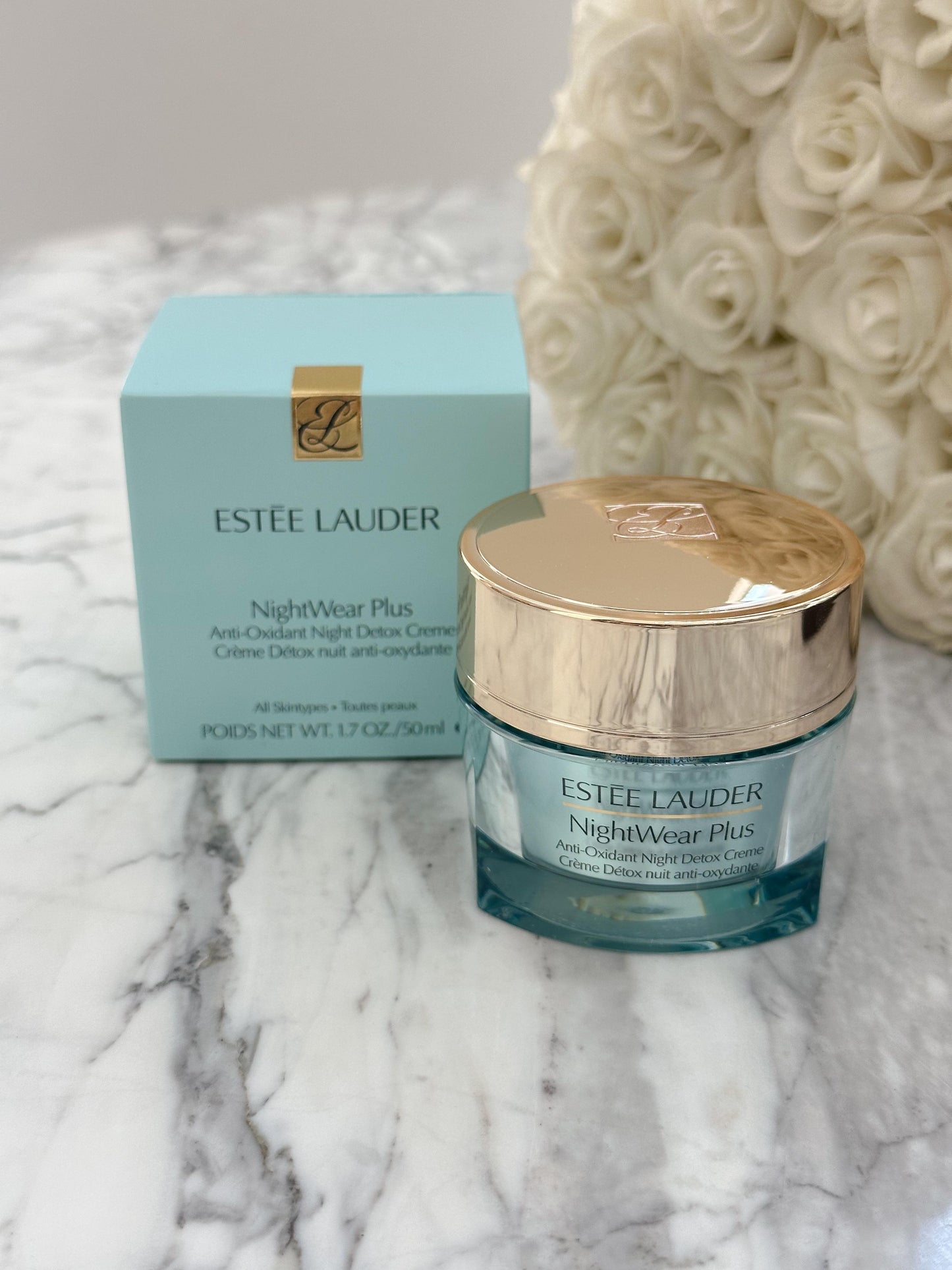 ESTÉE LAUDER NightWear Plus Moisturizer
Anti-Oxidant Night Detox Creme