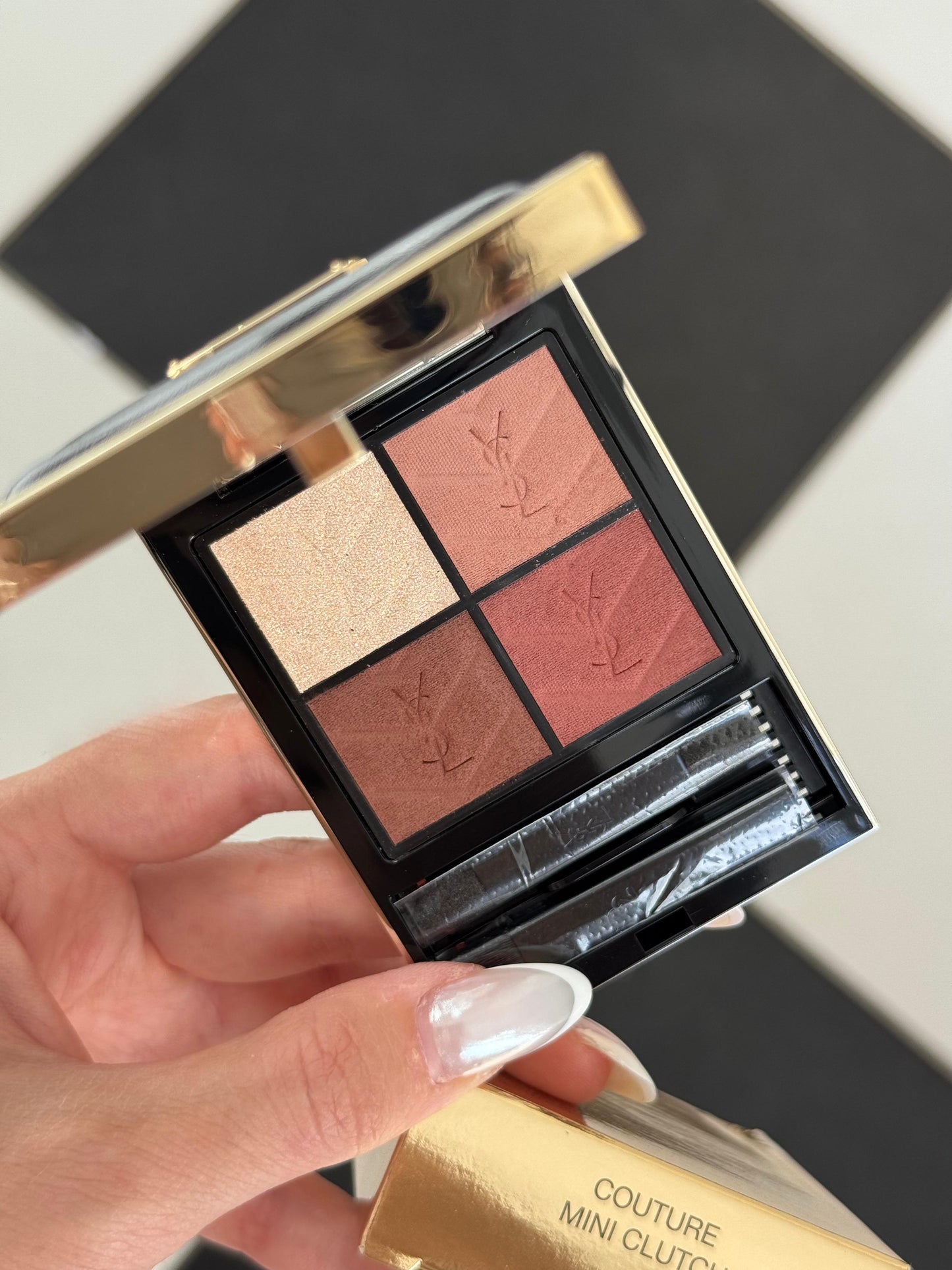 YSL Couture Mini Clutch Luxury Eyeshadow Palette (200)