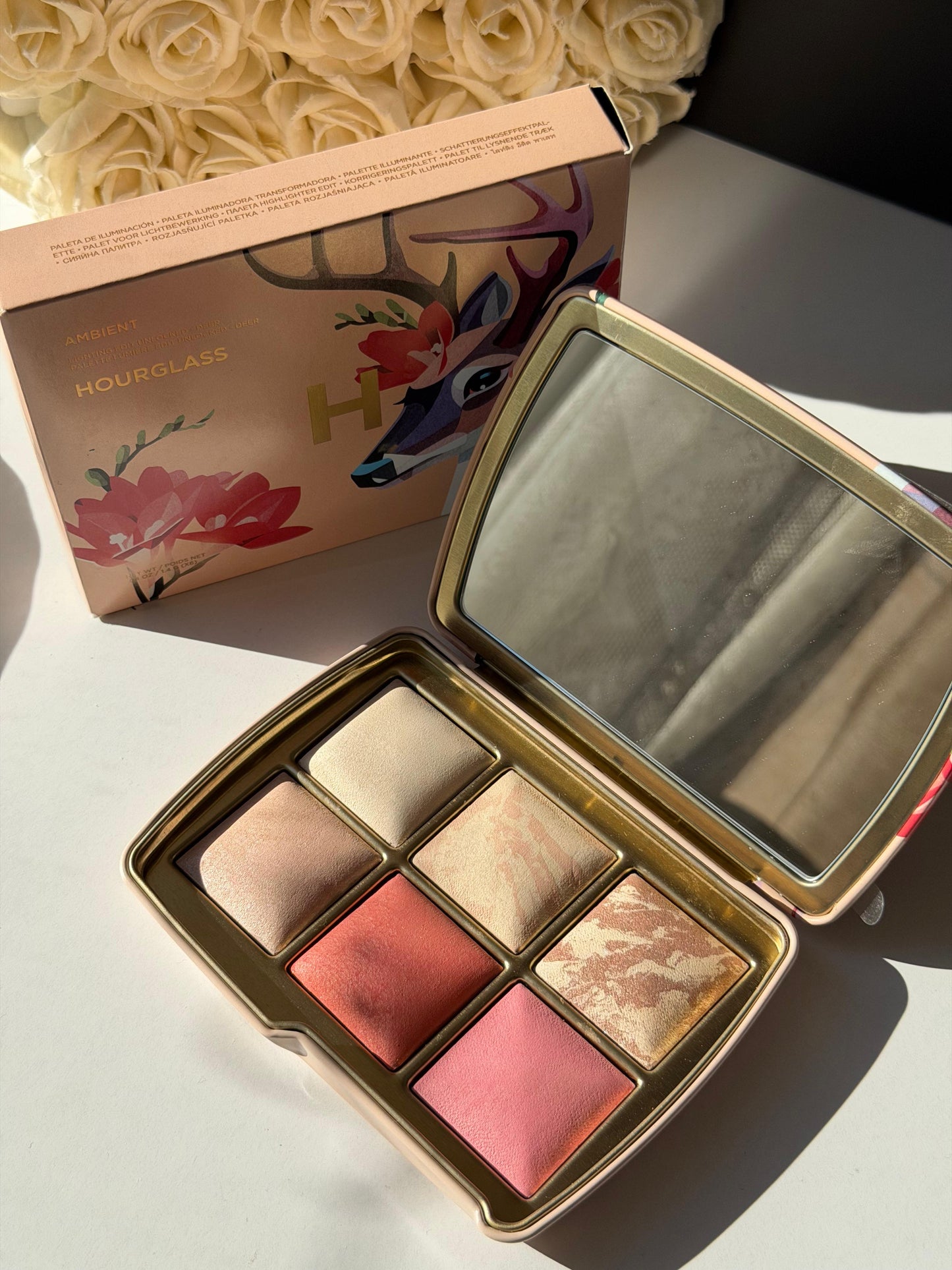 HOURGLASS Ambient Lighting Edit Unlocked Palette - Deer
