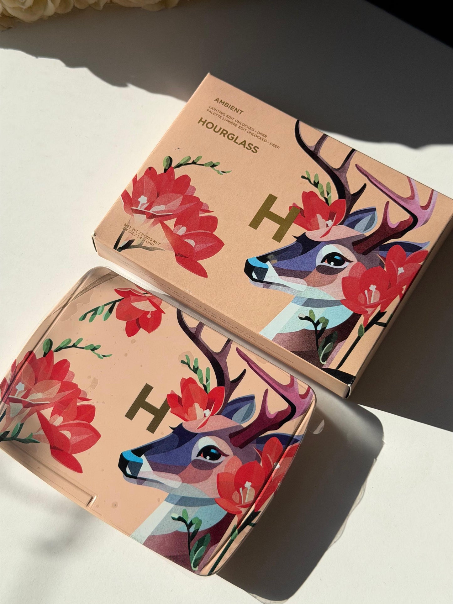 HOURGLASS Ambient Lighting Edit Unlocked Palette - Deer