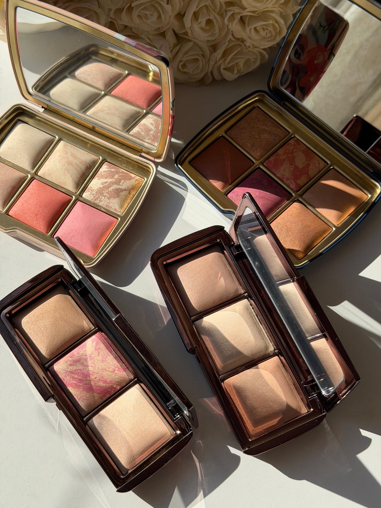 HOURGLASS Ambient Lighting Edit Unlocked Palette - Deer