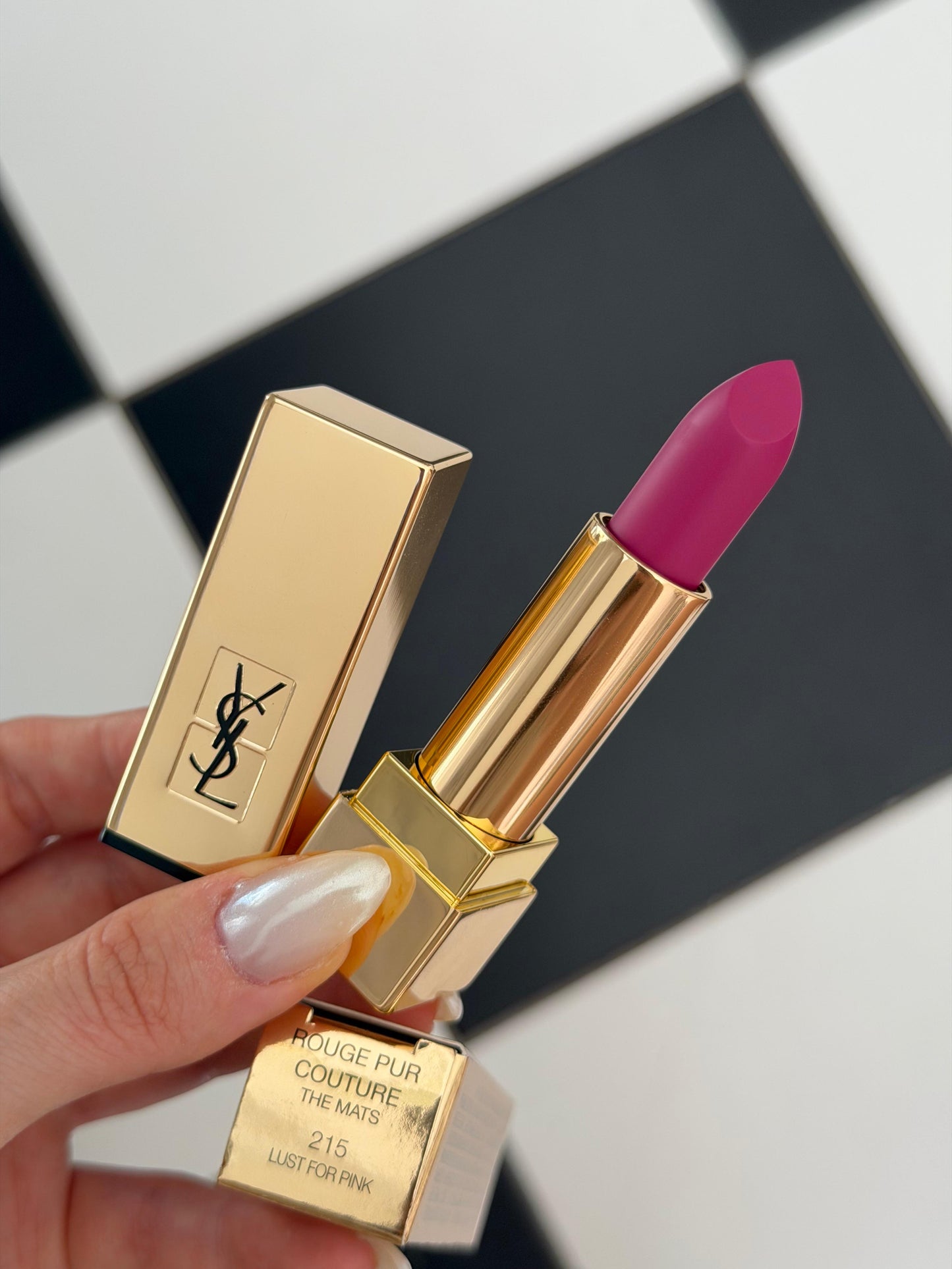 YSL Lipstick (215)
Rouge Pur Couture The Mats