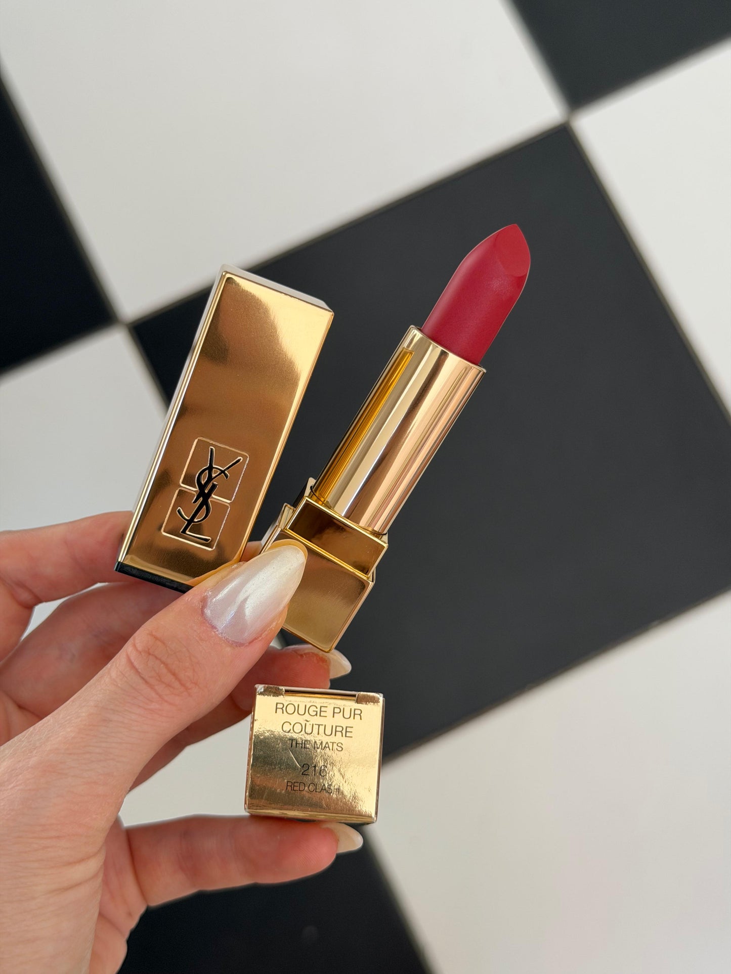 YSL Lipstick (216)
Rouge Pur Couture The Mats