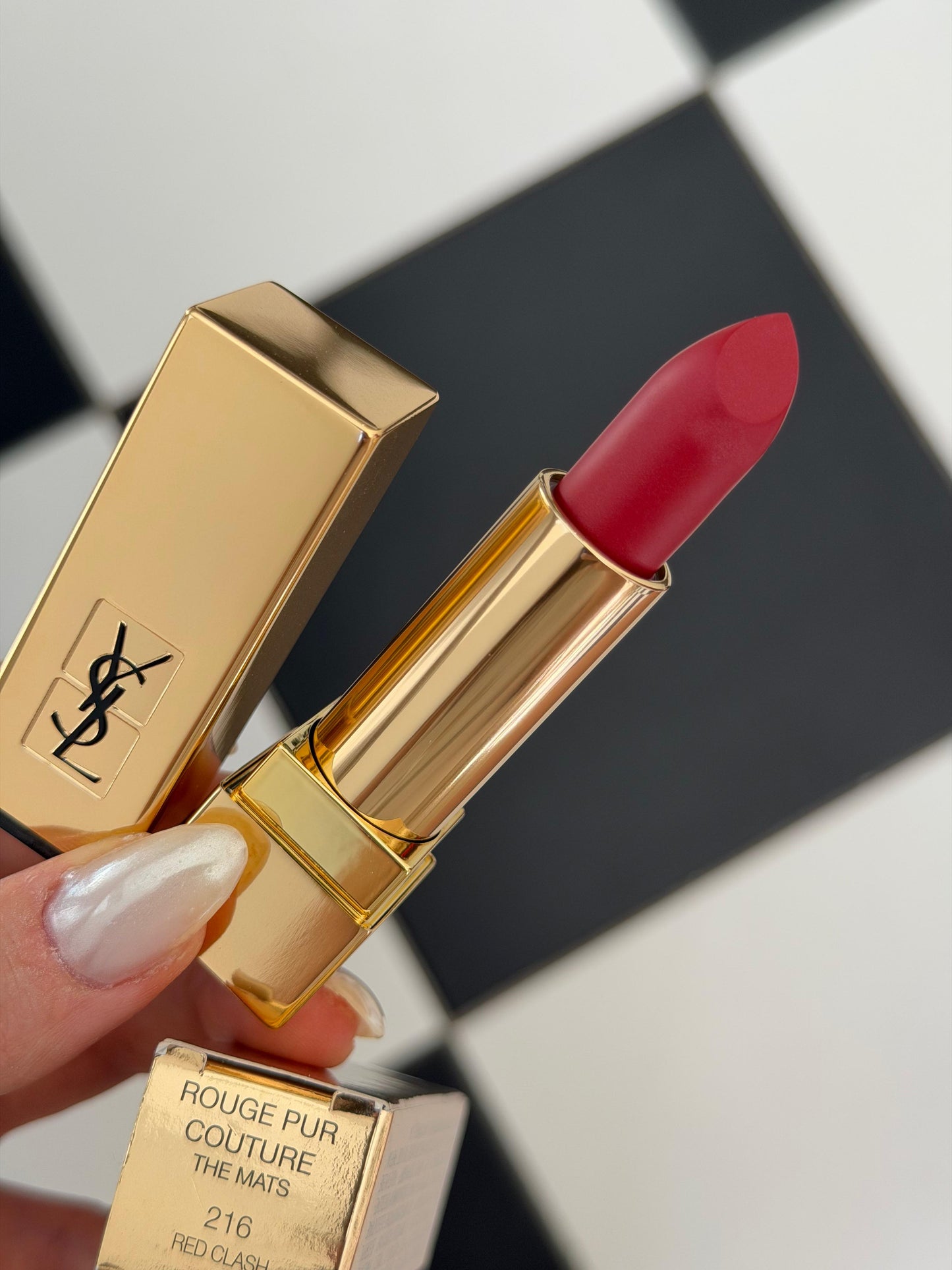 YSL Lipstick (216)
Rouge Pur Couture The Mats