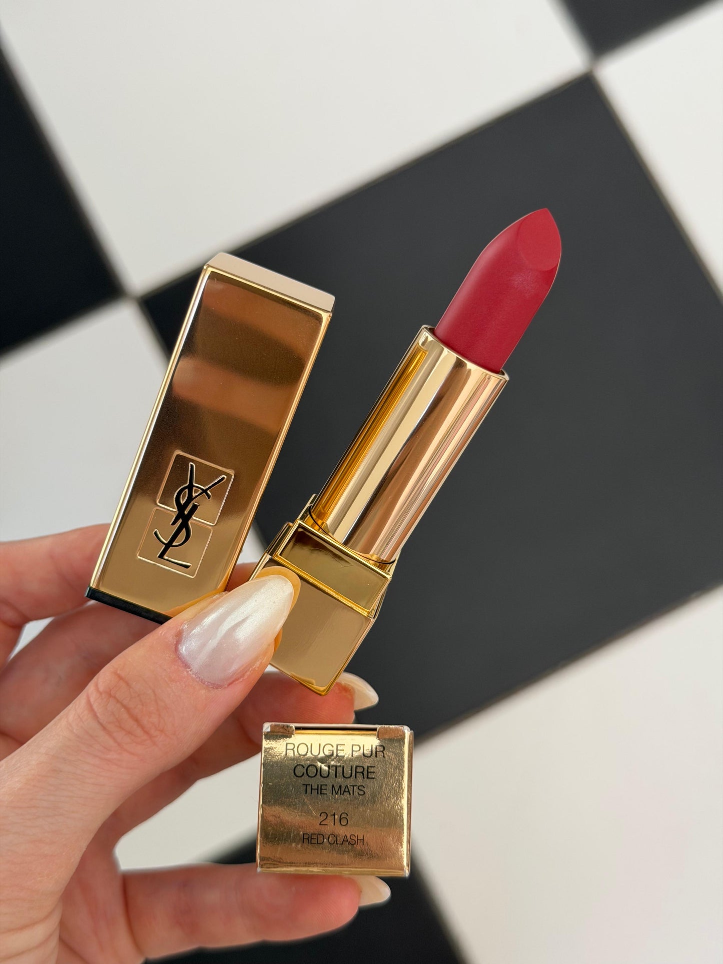 YSL Lipstick (216)
Rouge Pur Couture The Mats