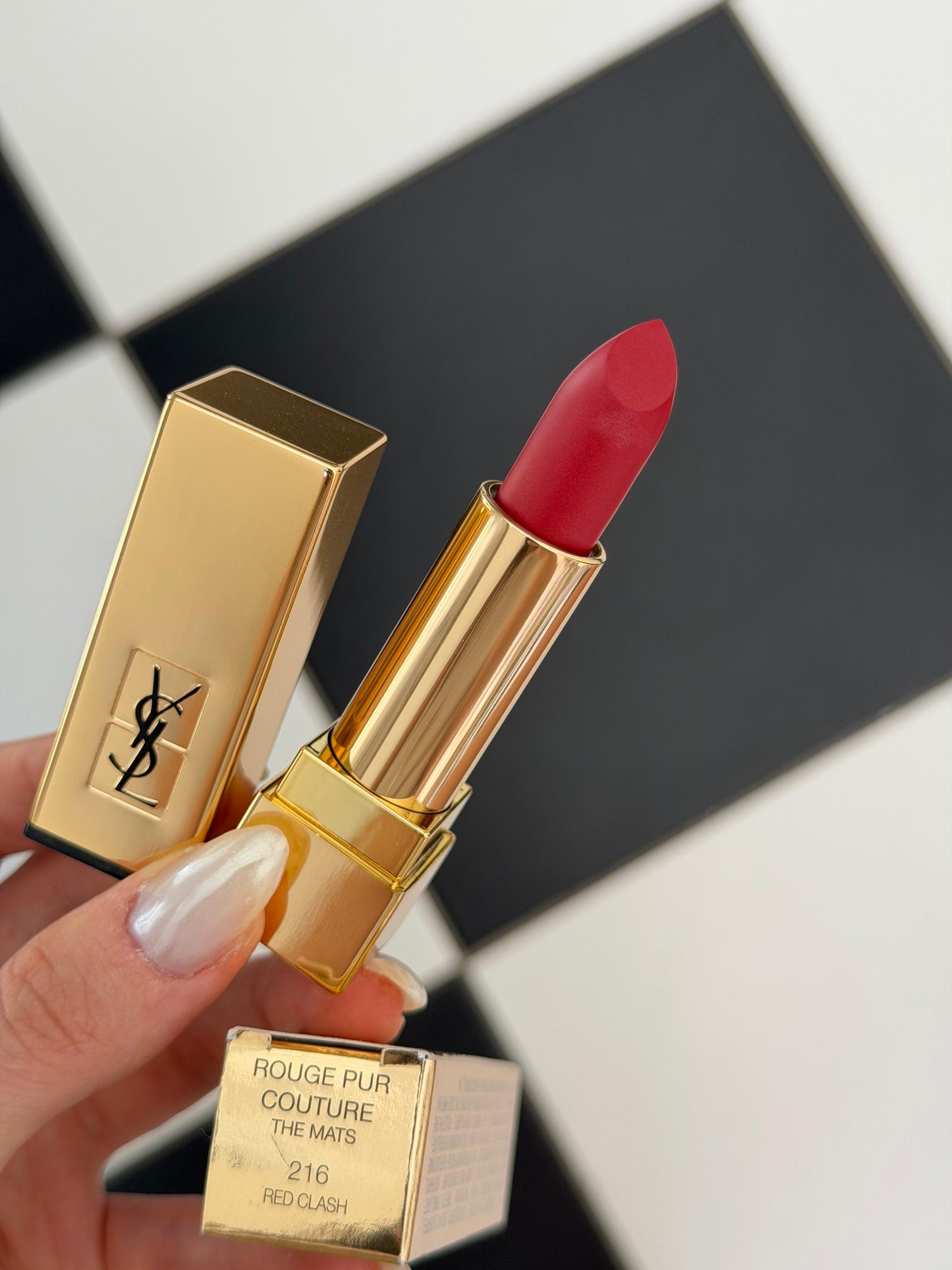 YSL Lipstick (216)
Rouge Pur Couture The Mats
