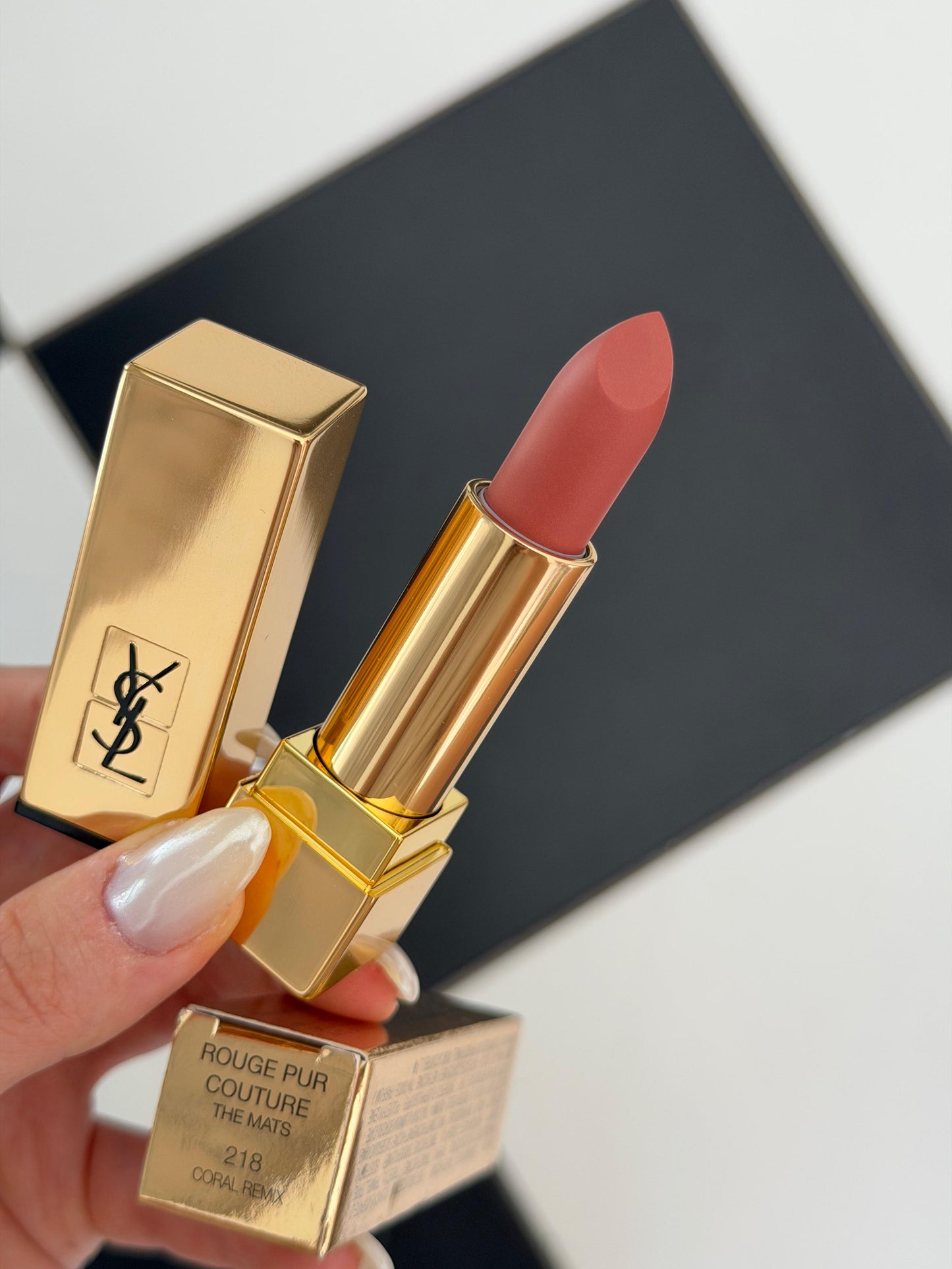 YSL Lipstick (218)
Rouge Pur Couture The Mats