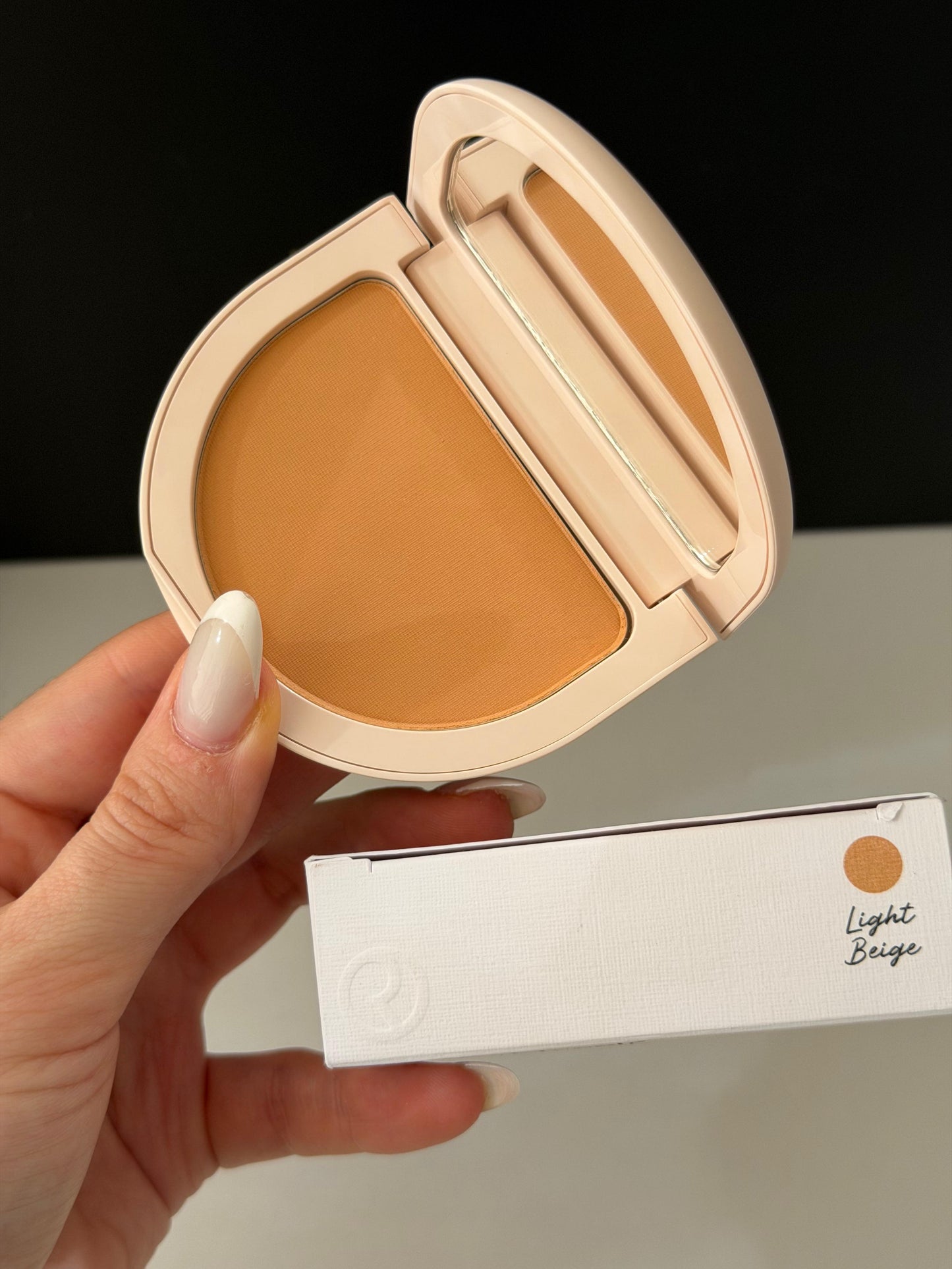 RARE BEAUTY True To Myself Tinted Pressed Finishing Powder - Light Beige