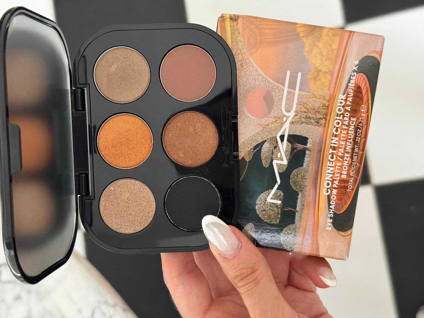 MAC Connect In Colour Eye Shadow Palette: Bronze Influence