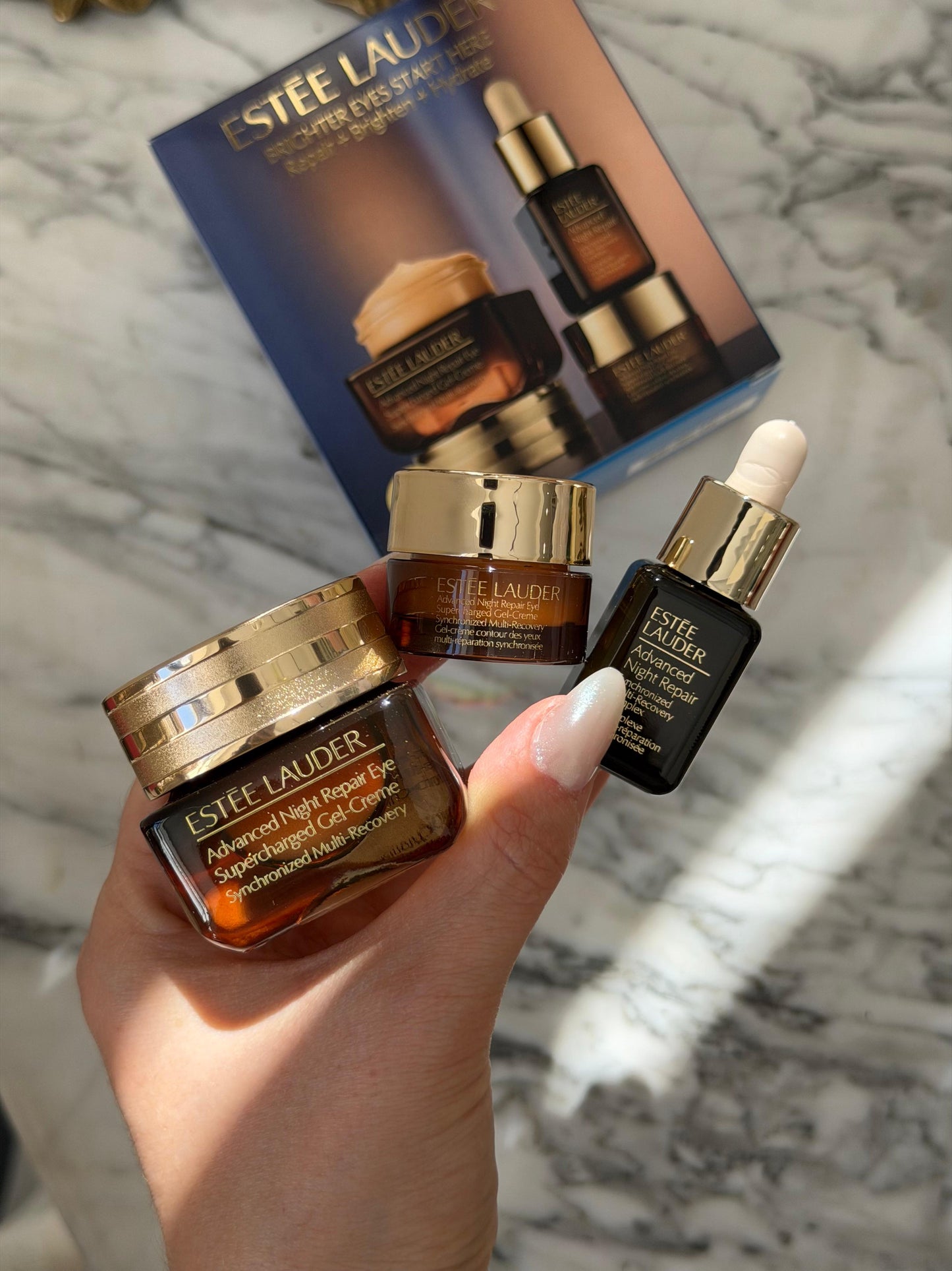 ESTEE LAUDER Brighter Eyes Start Here
Repair + Brighten + Hydrate