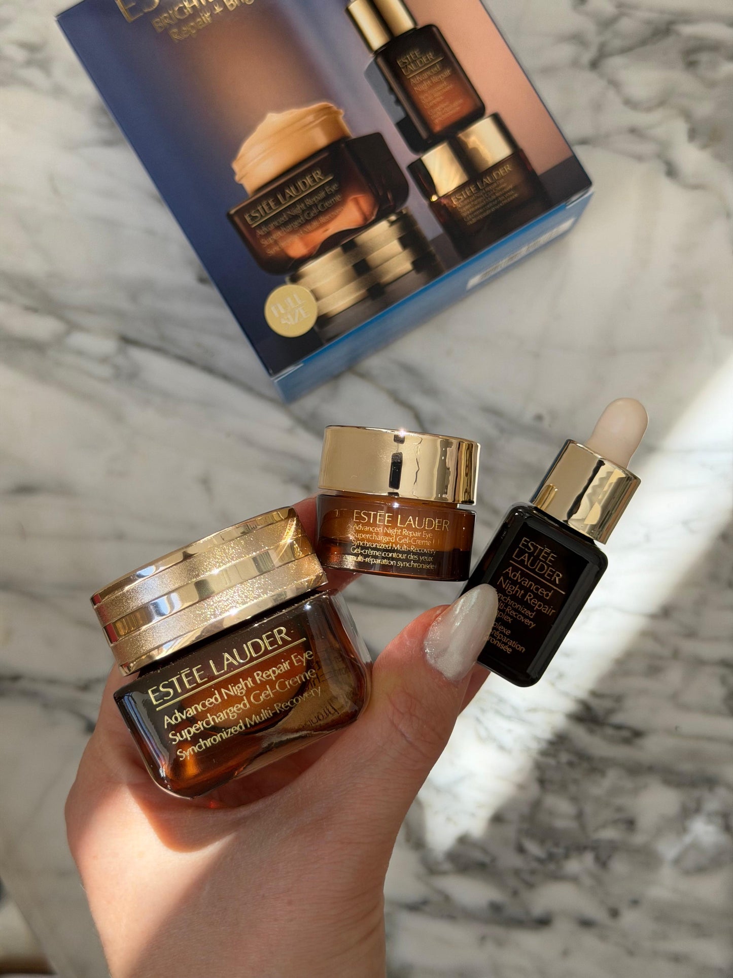 ESTEE LAUDER Brighter Eyes Start Here
Repair + Brighten + Hydrate