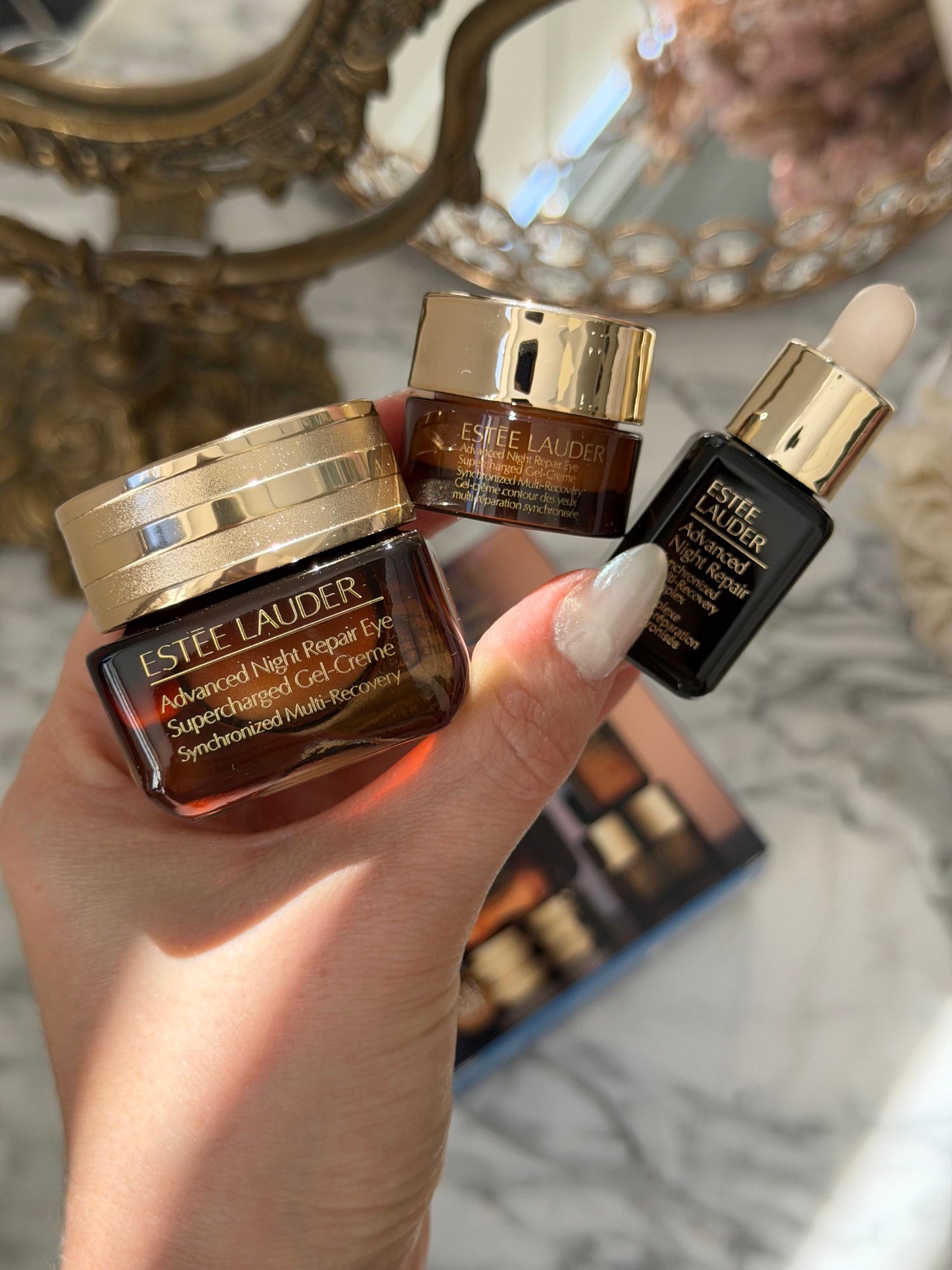 ESTEE LAUDER Brighter Eyes Start Here
Repair + Brighten + Hydrate
