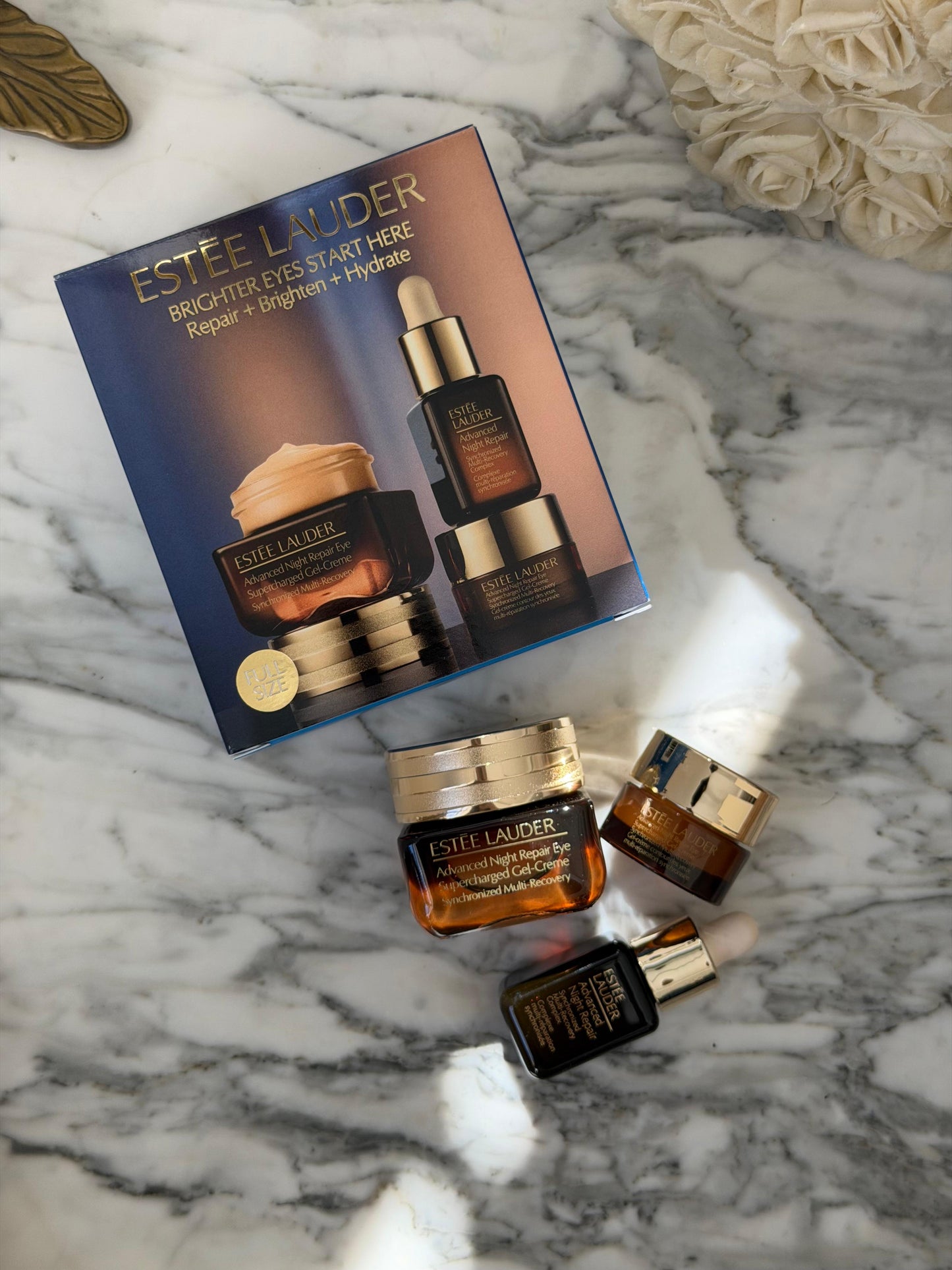 ESTEE LAUDER Brighter Eyes Start Here
Repair + Brighten + Hydrate