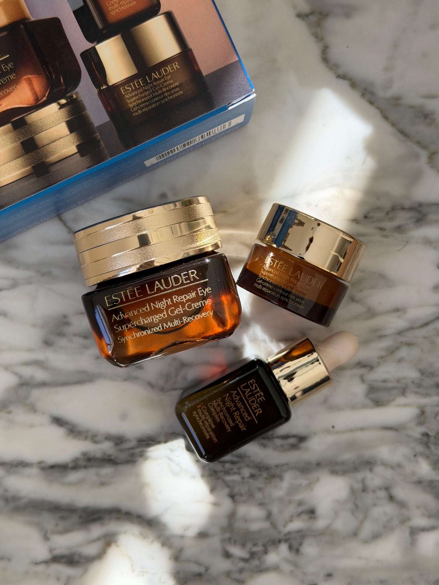 ESTEE LAUDER Brighter Eyes Start Here
Repair + Brighten + Hydrate