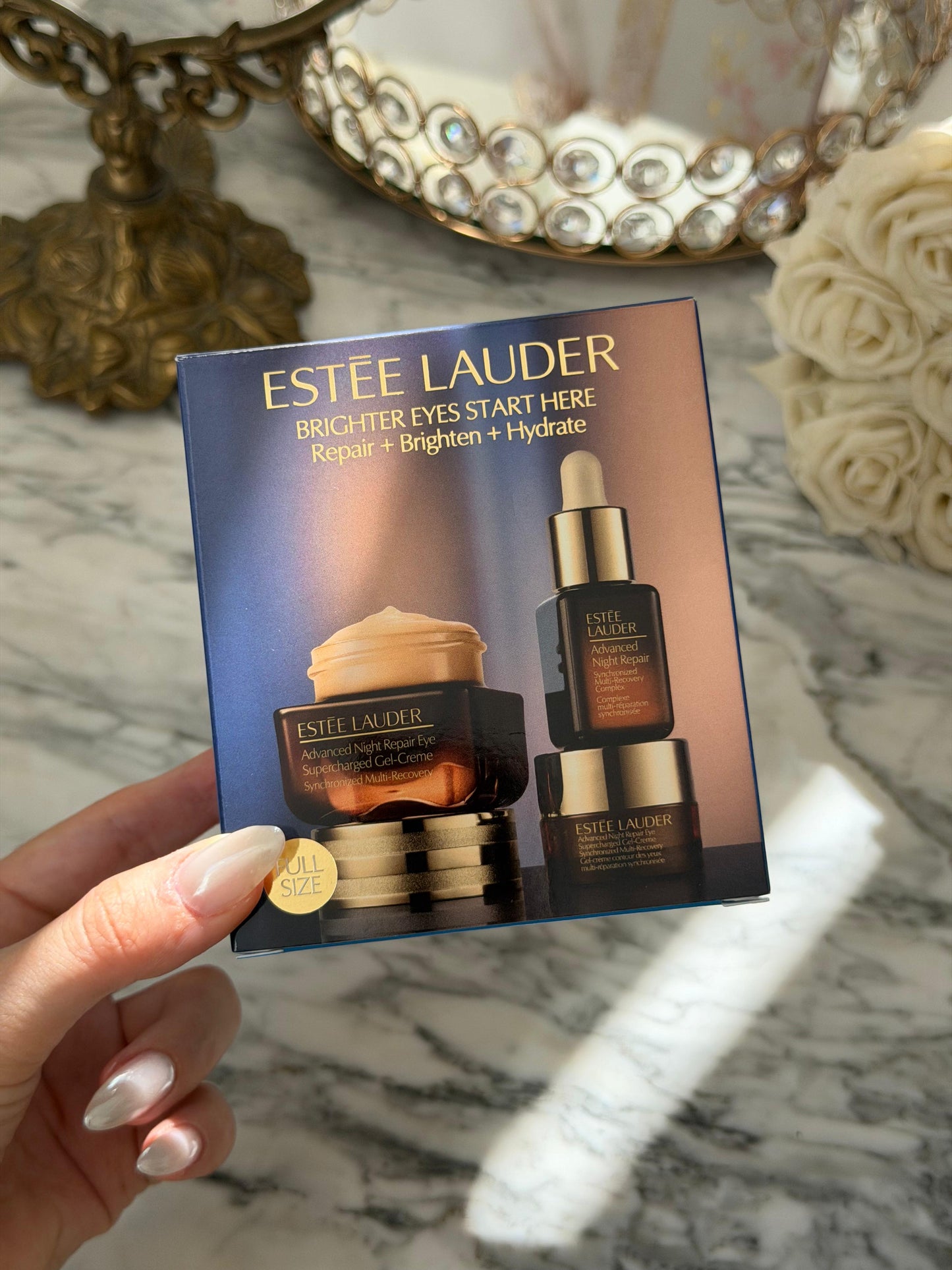 ESTEE LAUDER Brighter Eyes Start Here
Repair + Brighten + Hydrate