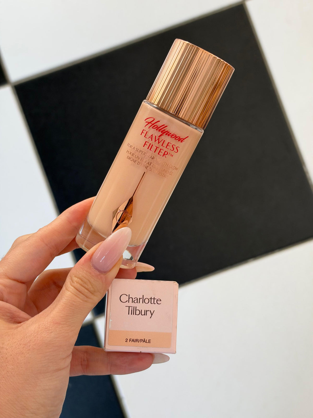 CHARLOTTE TILBURY Hollywood Flawless Filter For A Superstar Youth Glow Foundation Primer (2)
