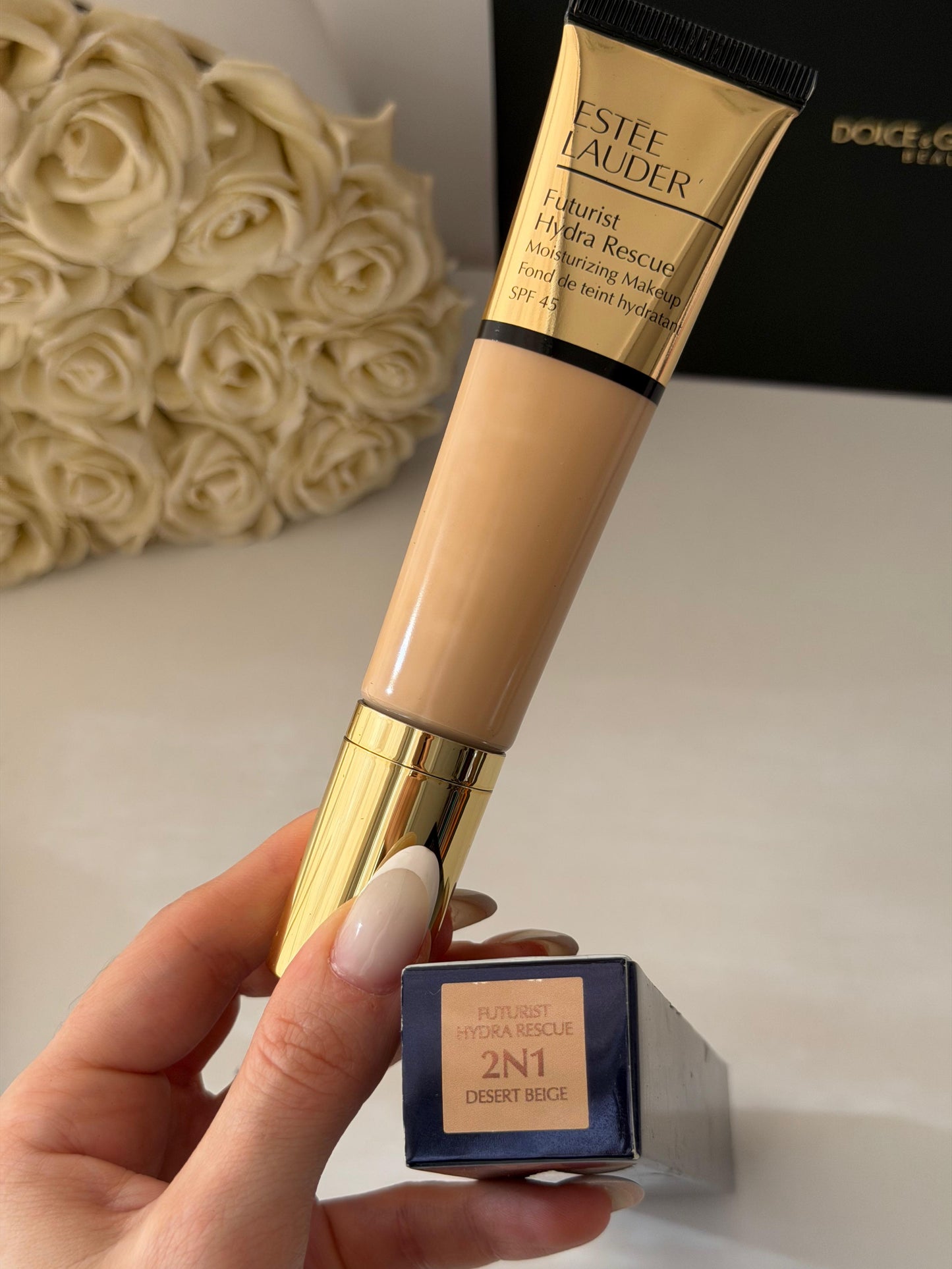 ESTEE LAUDER Futurist Hydra Rescue (2N1)
Moisturizing Foundation SPF45