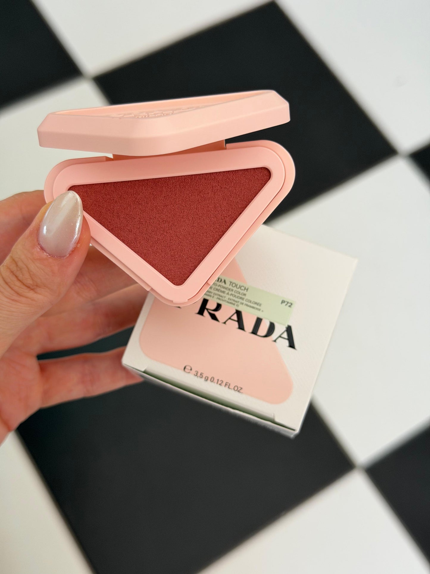 PRADA Touch Cream-To-Powder Color Blush - P72 Dahlia