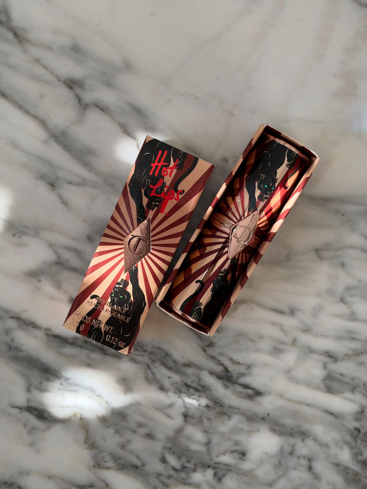 CHARLOTTE TILBURY
Hot Lips Lipstick - Enigmatic Edward