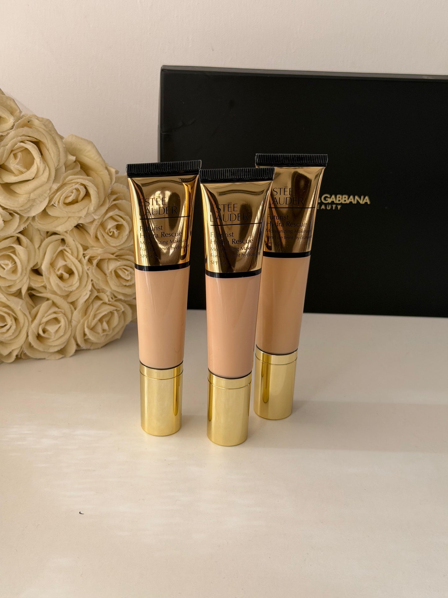 ESTEE LAUDER Futurist Hydra Rescue (1C1)
Moisturizing Foundation SPF45