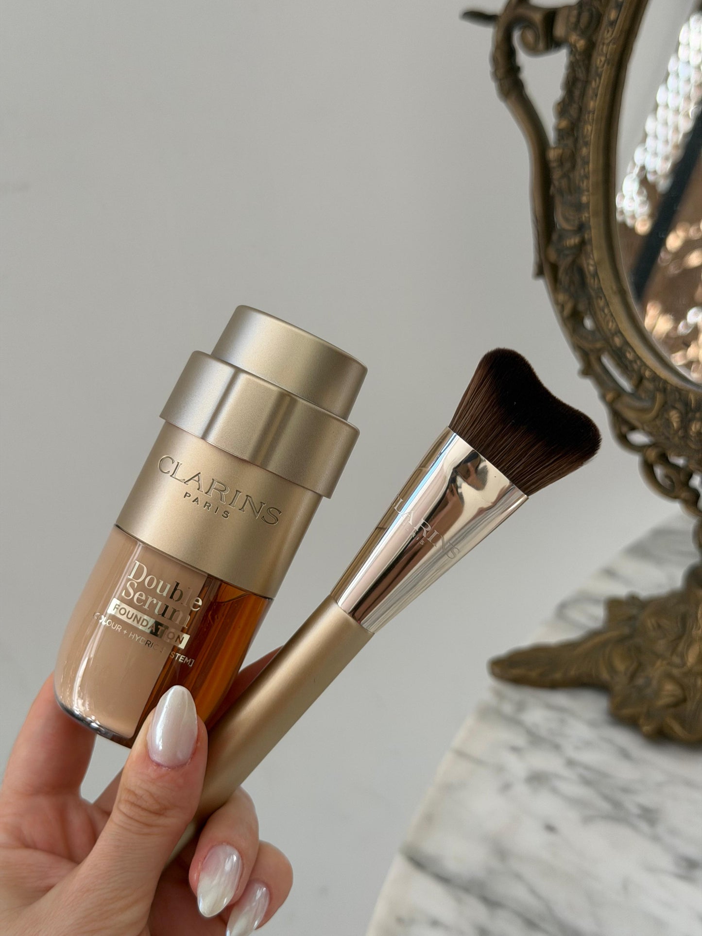 CLARINS Gua Sha-Inspired Foundation Brush