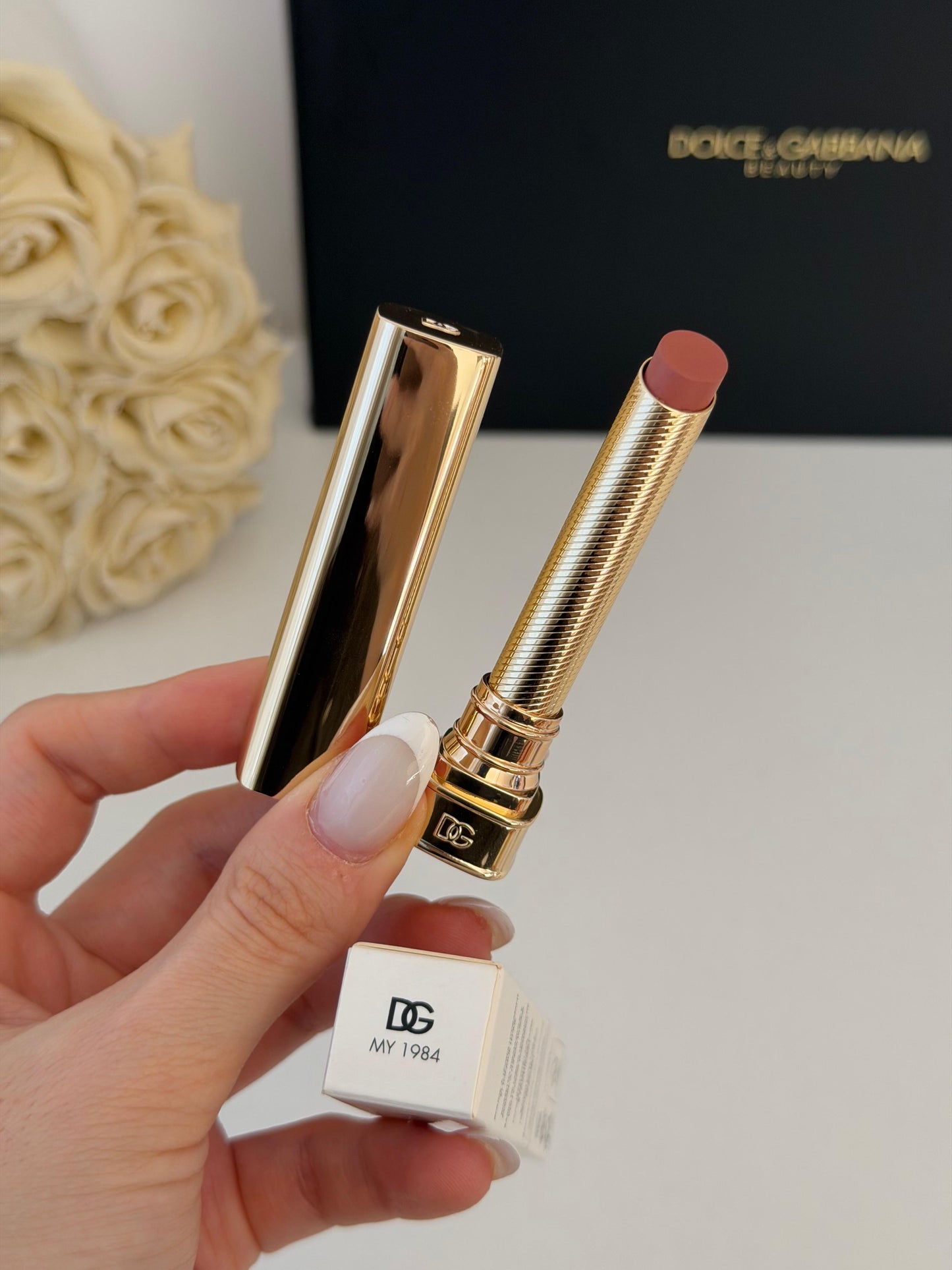 DOLCE&GABBANA My Sculpt Satin
Lasting Color & Hydration Lipstick Stylo - MY 1984