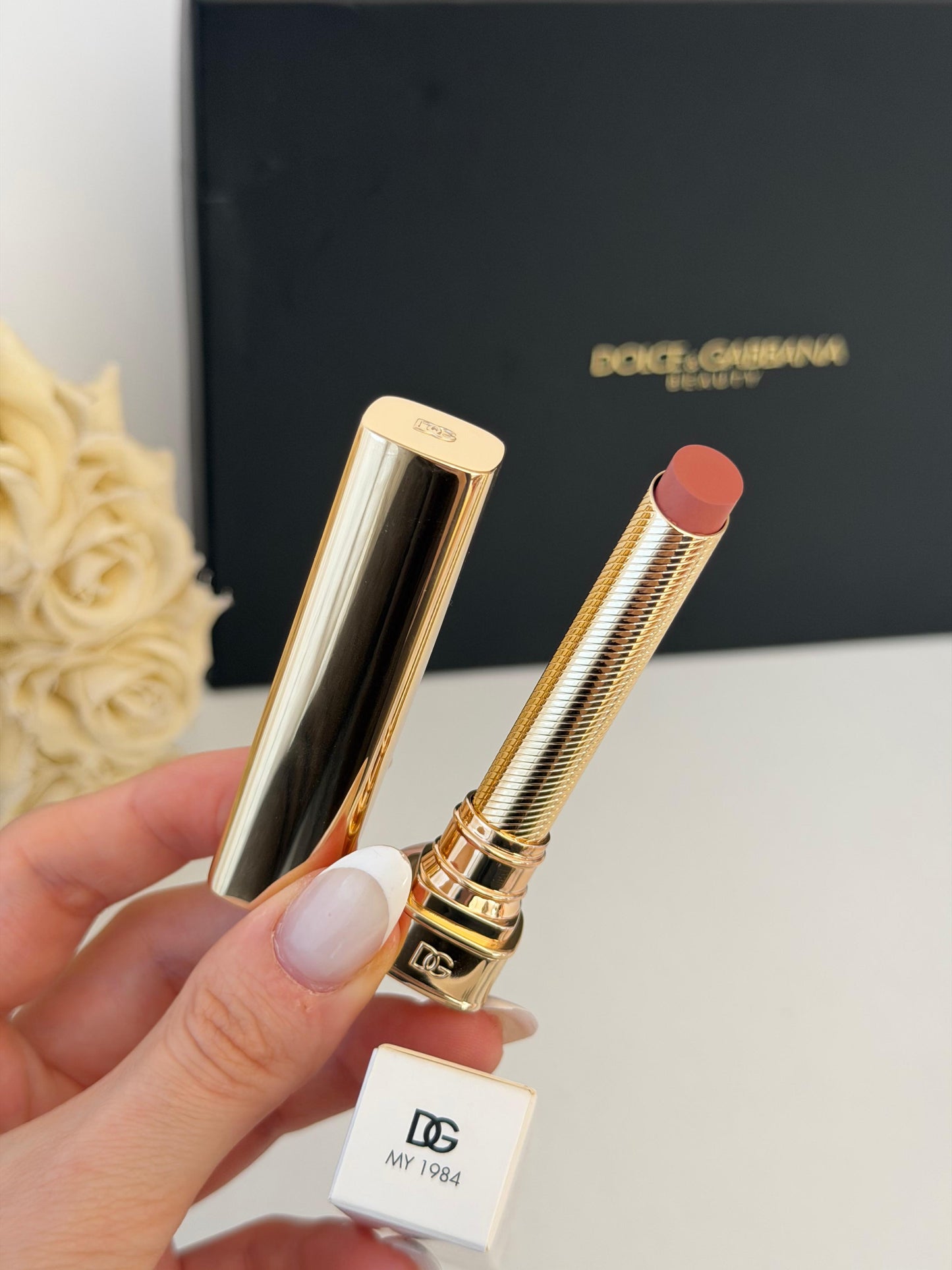 DOLCE&GABBANA My Sculpt Satin
Lasting Color & Hydration Lipstick Stylo - MY 1984