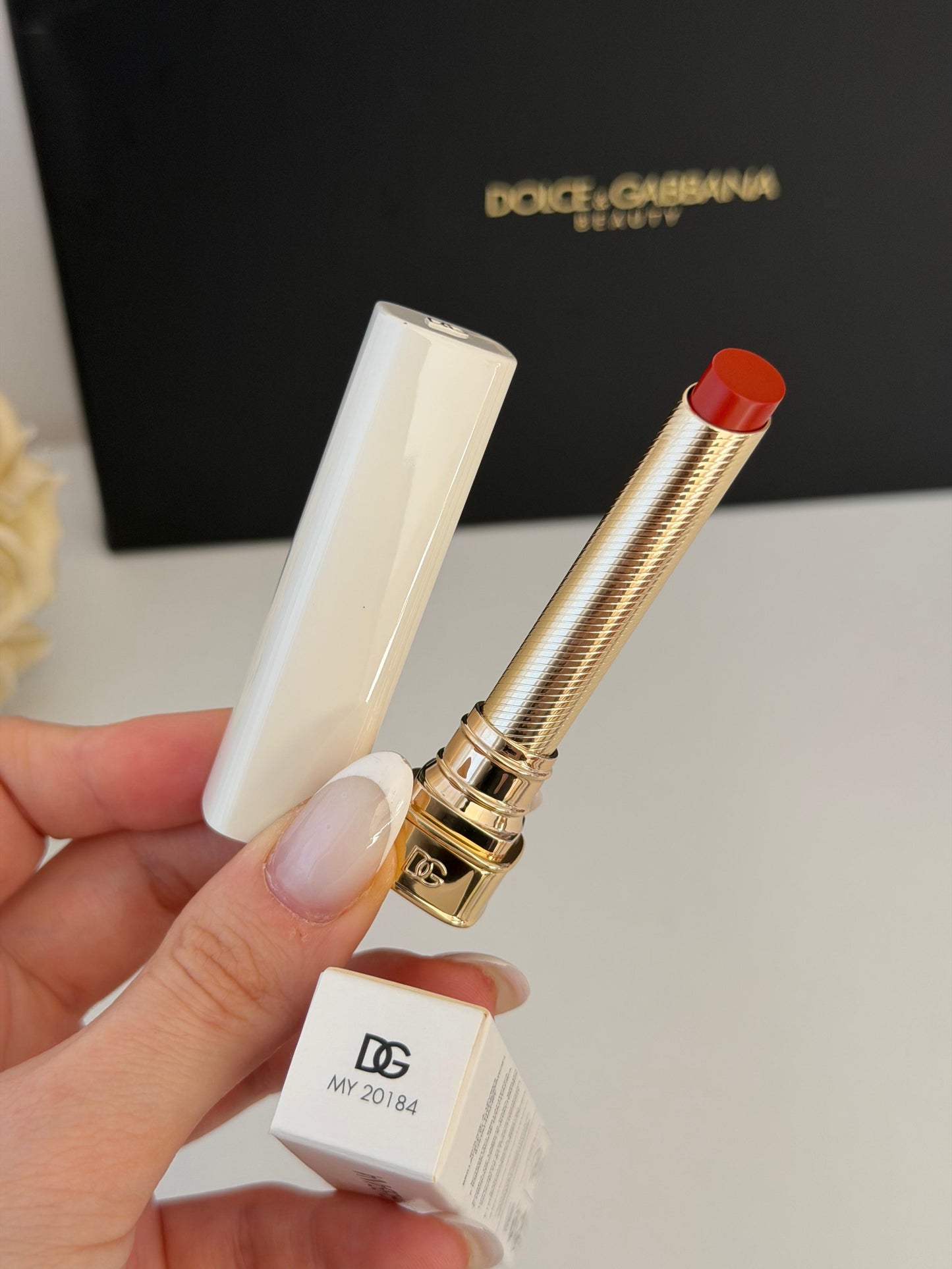 DOLCE&GABBANA My Juicy Sheer Lipstick - My 20184
Instant Shine & Hydration Lip Stylo
