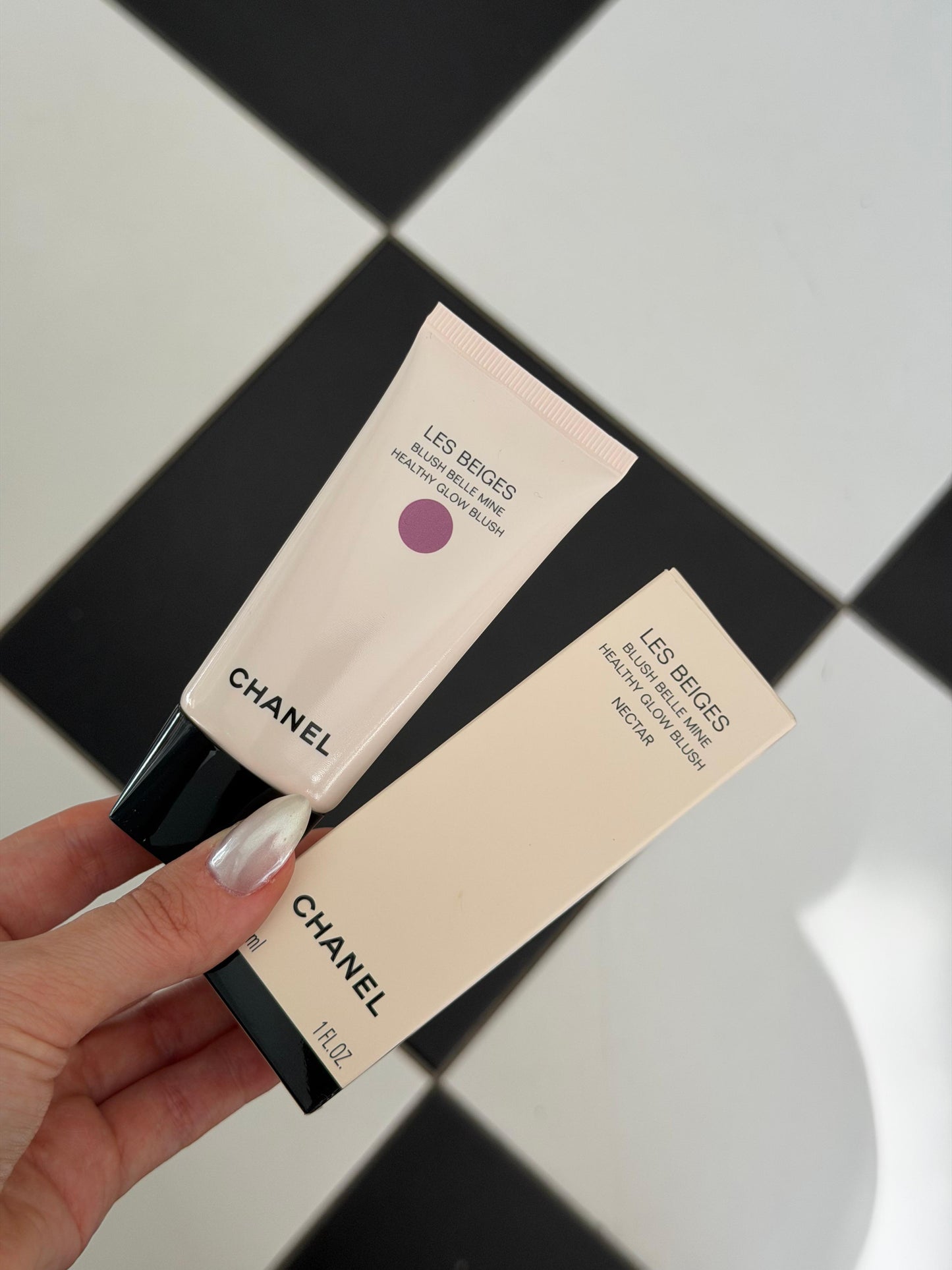 CHANEL Les Beiges - Nectar
Healthy Glow Blush Belle Mine