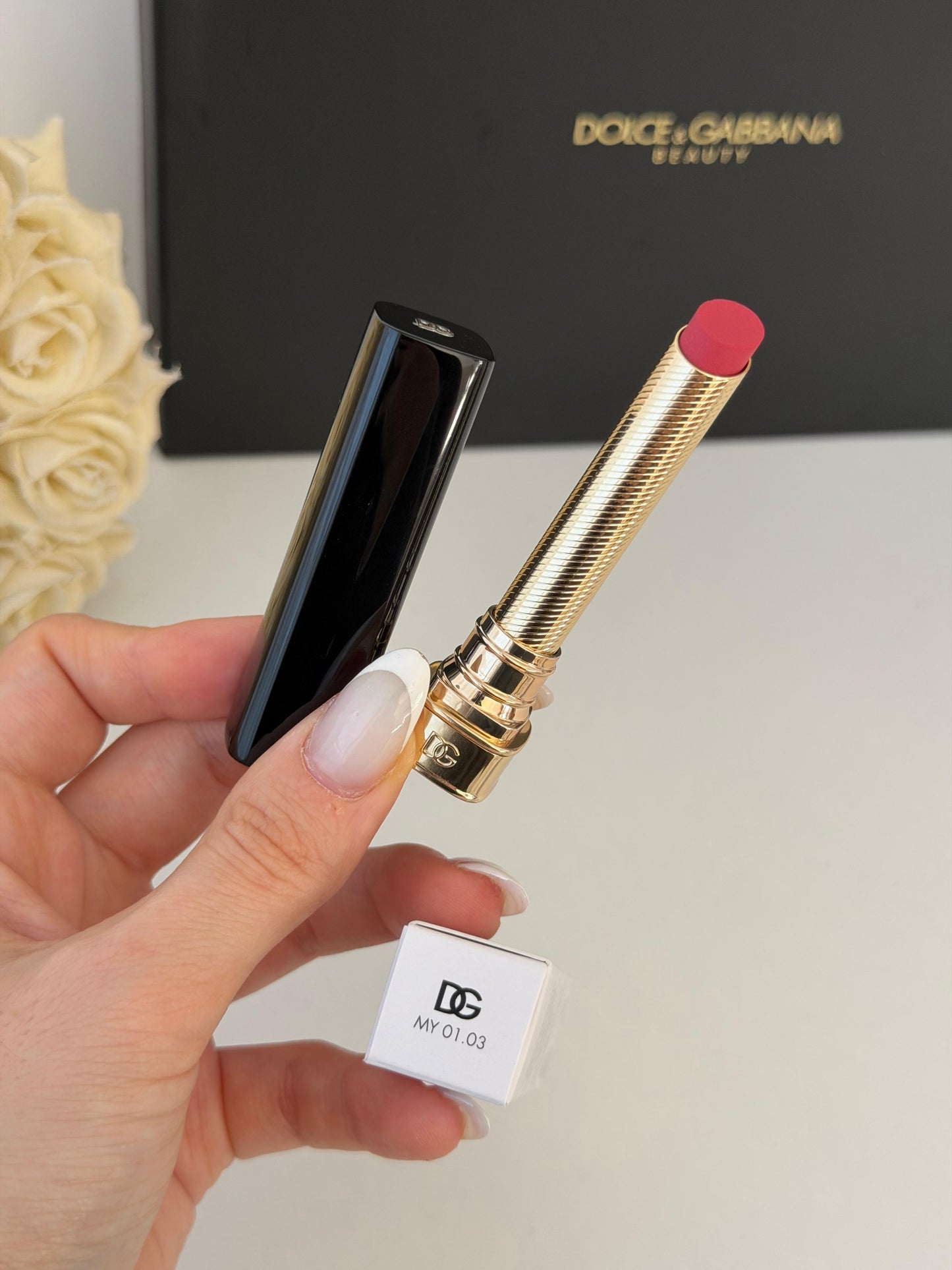 DOLCE&GABBANA My Comfy Matte Lipstick - My 01.03
Instant Rich Color & Hydration Lip Stylo