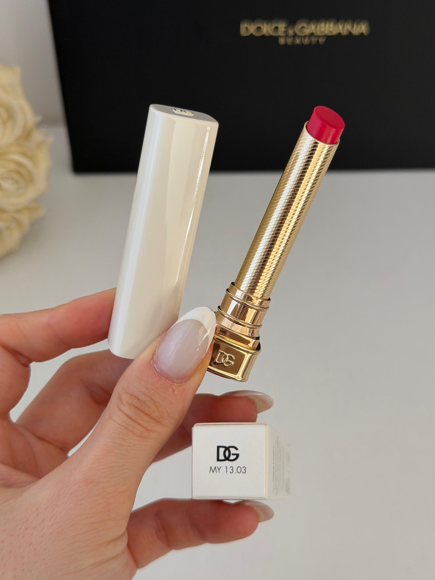 DOLCE&GABBANA My Juicy Sheer Lipstick - My 13.03
Instant Shine & Hydration Lip Stylo