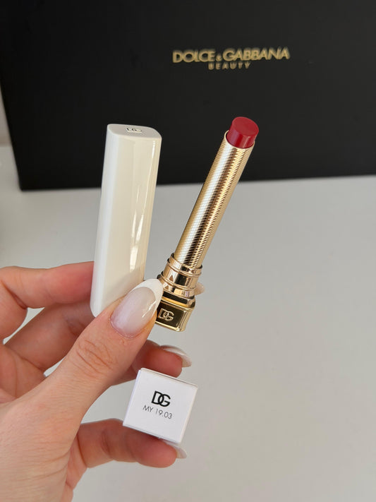 DOLCE&GABBANA My Juicy Sheer Lipstick - My 19.03
Instant Shine & Hydration Lip Stylo