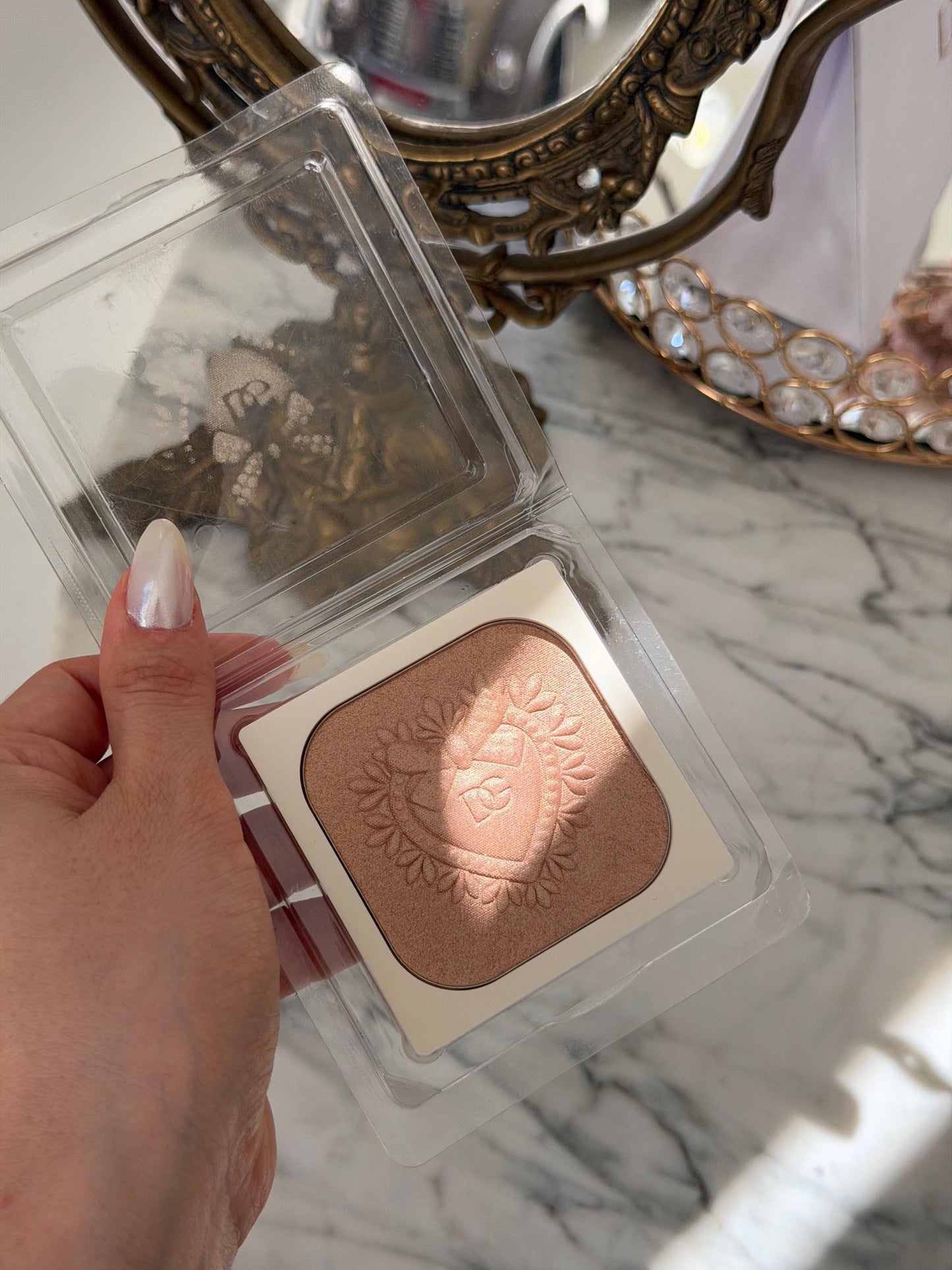 DOLCE&GABBANA Everlift Luminizer Light Oil Infused Soft-Halo Powder