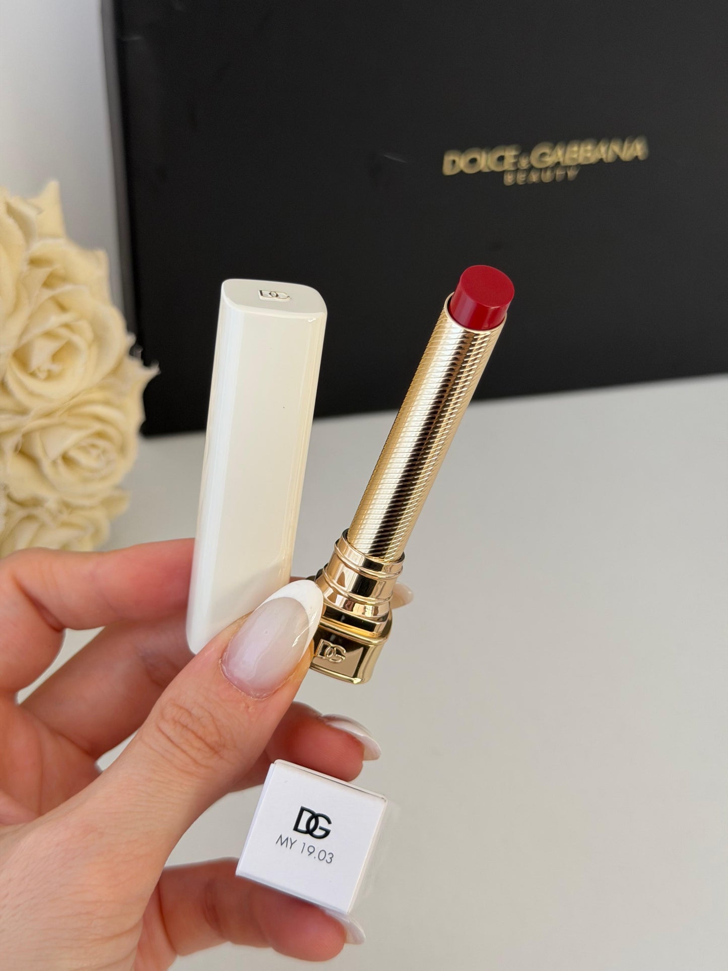 DOLCE&GABBANA My Juicy Sheer Lipstick - My 19.03
Instant Shine & Hydration Lip Stylo