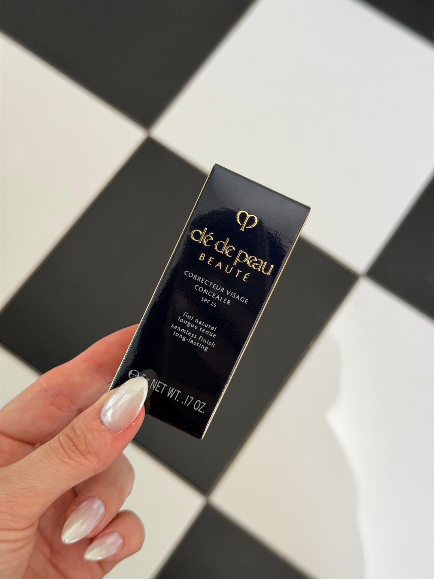 CLE DE PEAU Beauté
Corrective Concealer For Seamless Coverage