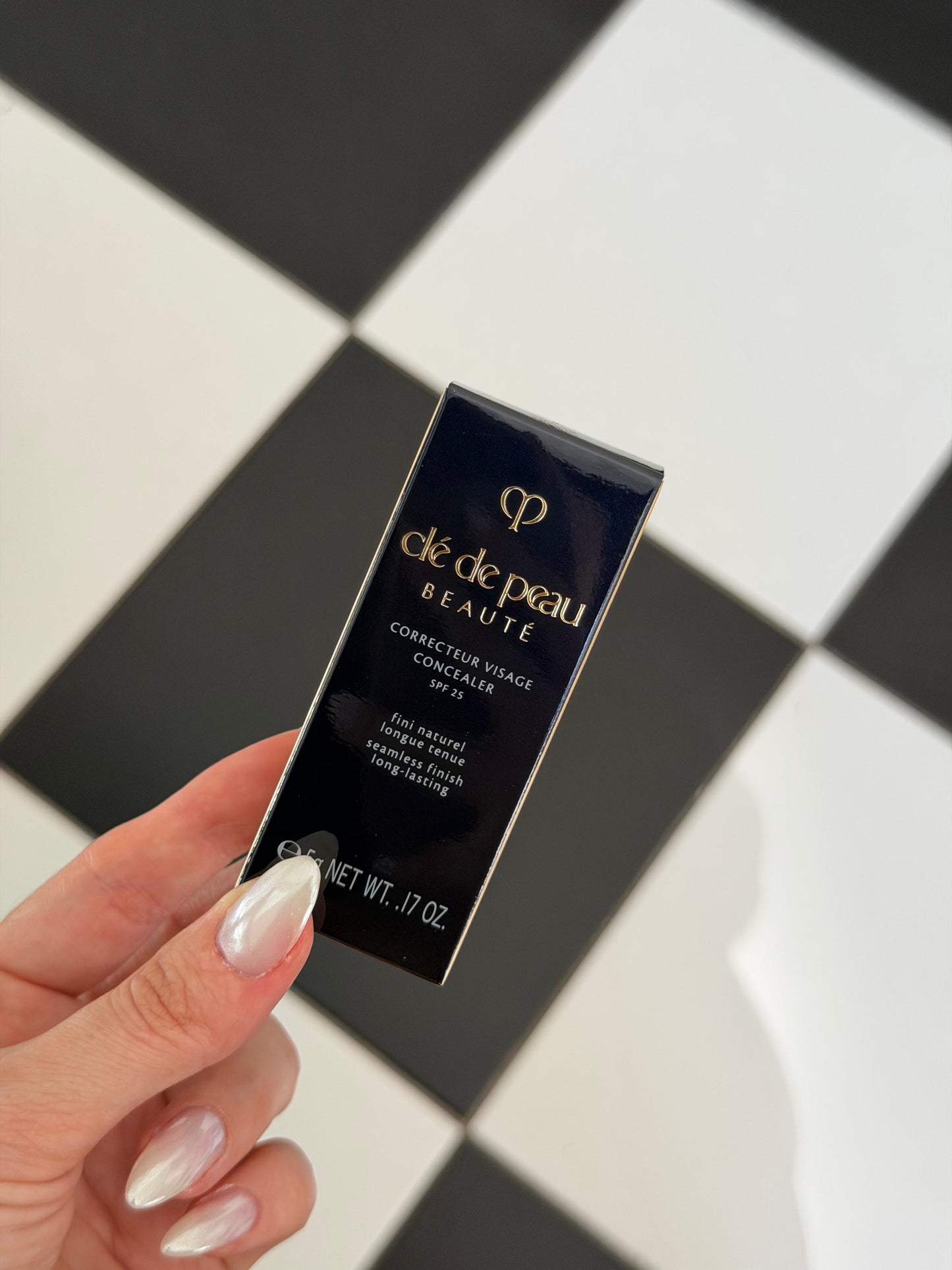 CLE DE PEAU Beauté
Corrective Concealer For Seamless Coverage