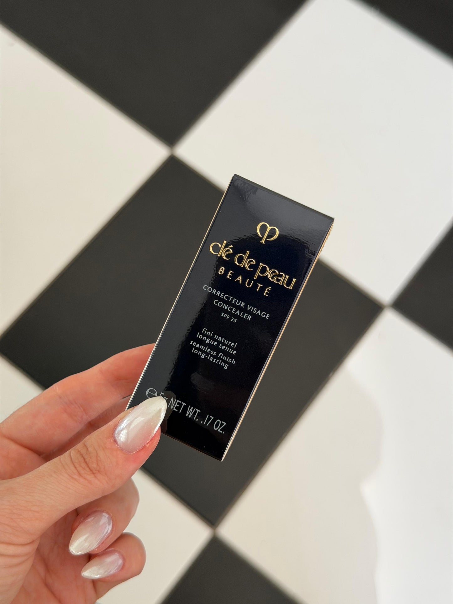 CLE DE PEAU Beauté
Corrective Concealer For Seamless Coverage