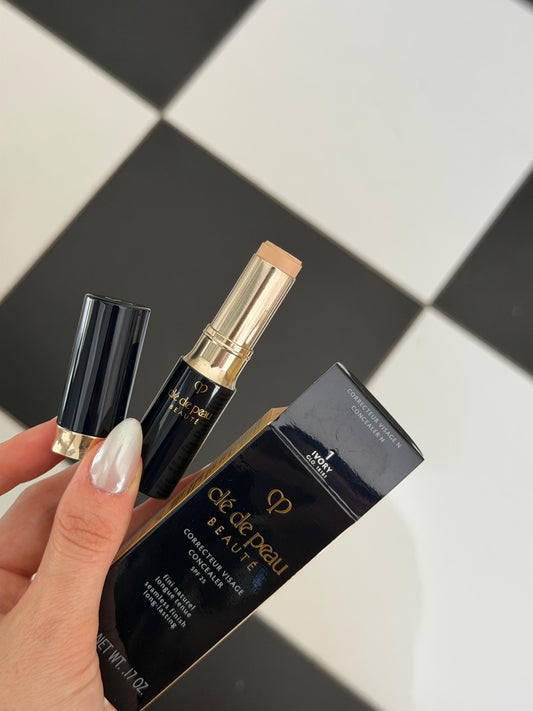 CLE DE PEAU Beauté
Corrective Concealer For Seamless Coverage