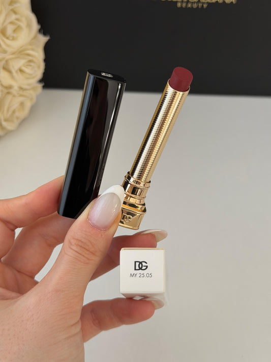 DOLCE&GABBANA My Comfy Matte Lipstick - My 25.05
Instant Rich Color & Hydration Lip Stylo