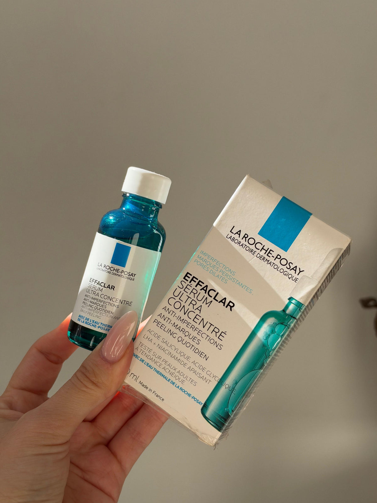 LA ROCHE-POSAY Effaclar Ultra Concentrated Serum
For Adult Acne-Prone Skin, Persistent Imperfactions And Marks