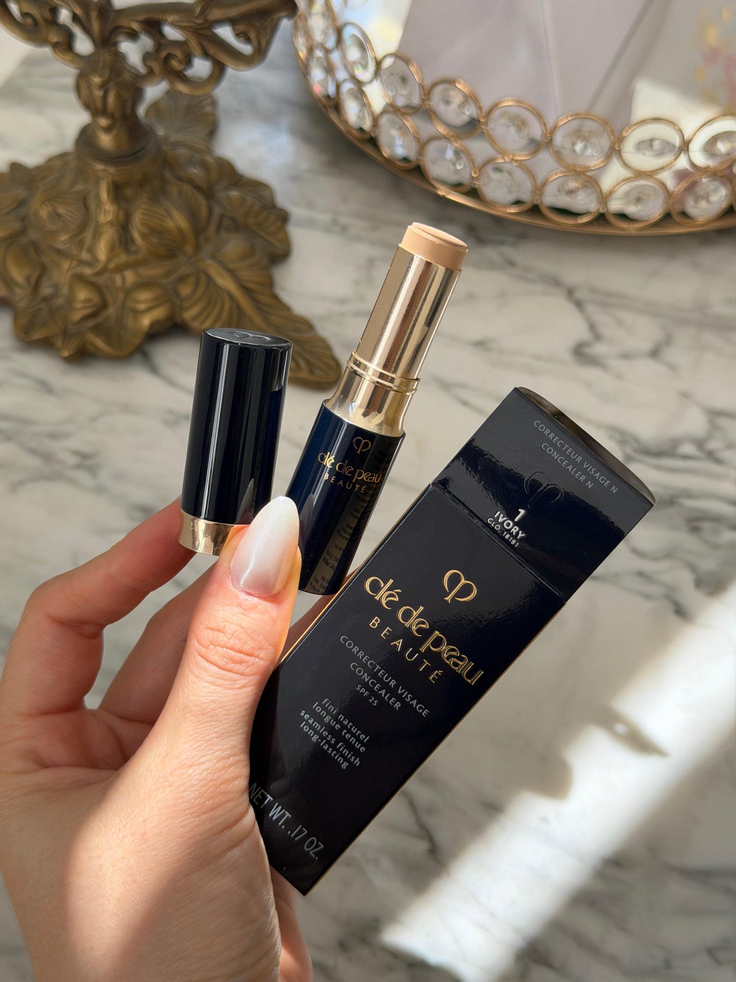 CLE DE PEAU Beauté
Corrective Concealer For Seamless Coverage