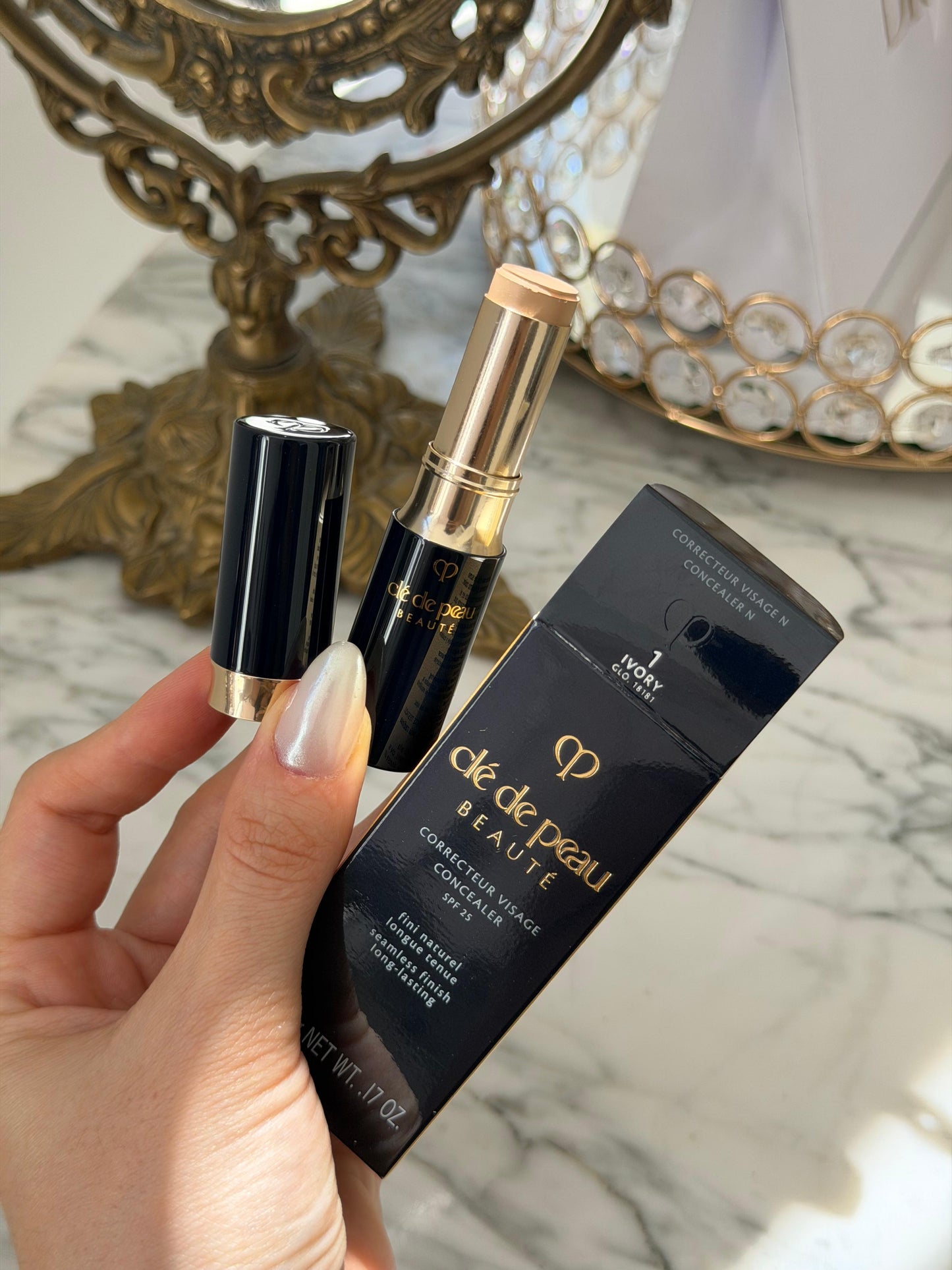 CLE DE PEAU Beauté
Corrective Concealer For Seamless Coverage